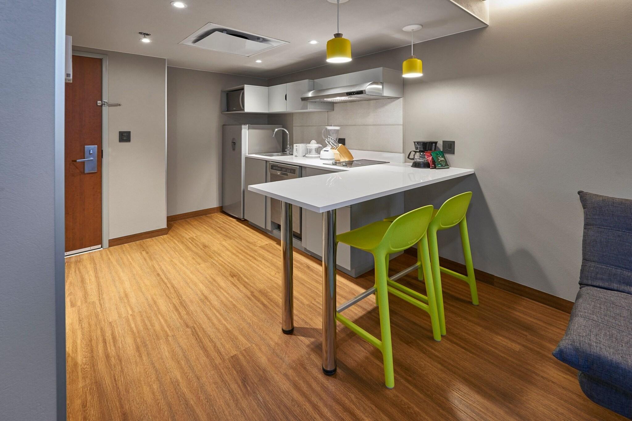 Suite King Bed Two Bedrooms