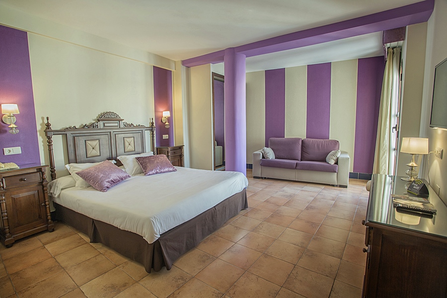 Double or Twin Standard