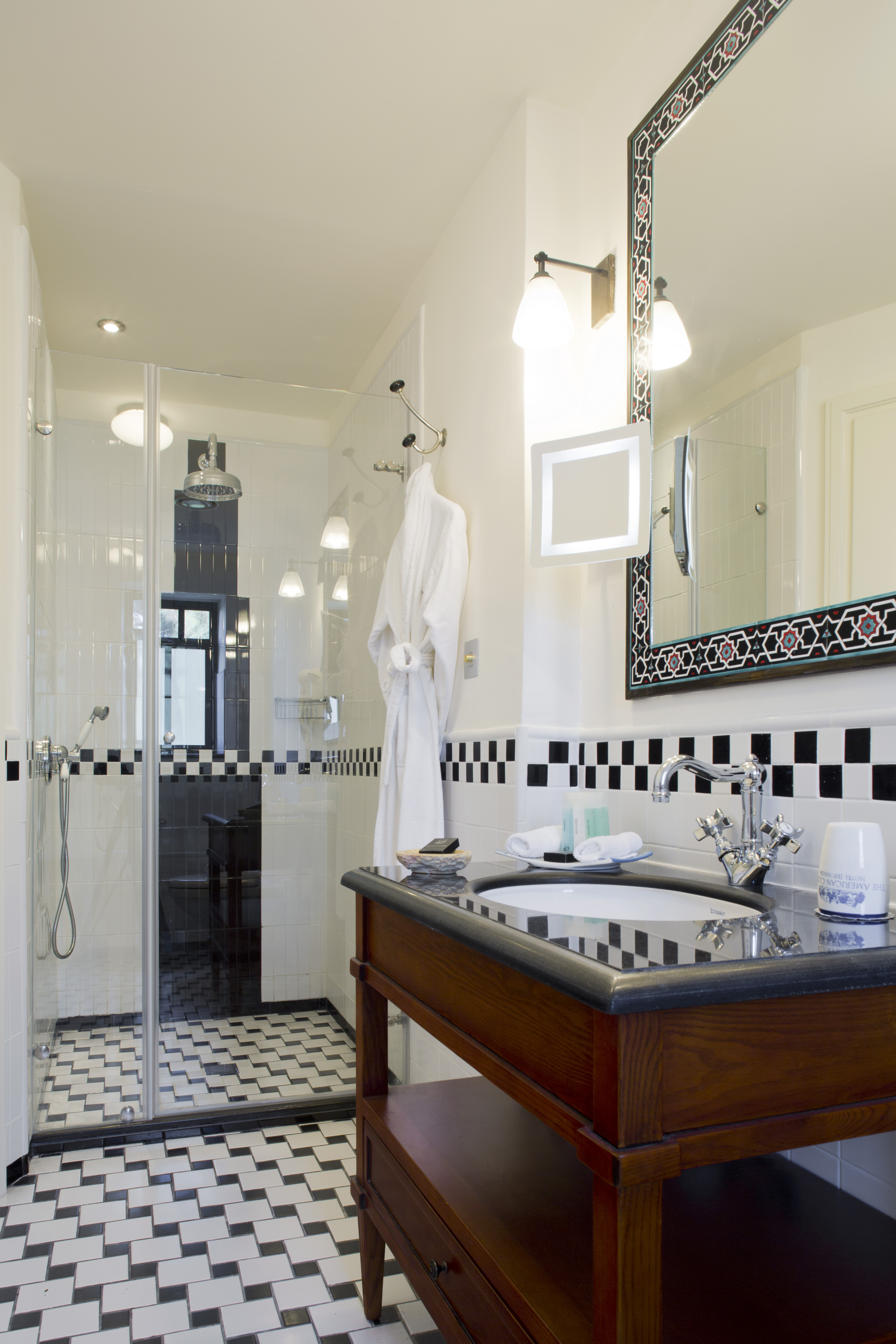 Double or Twin Standard