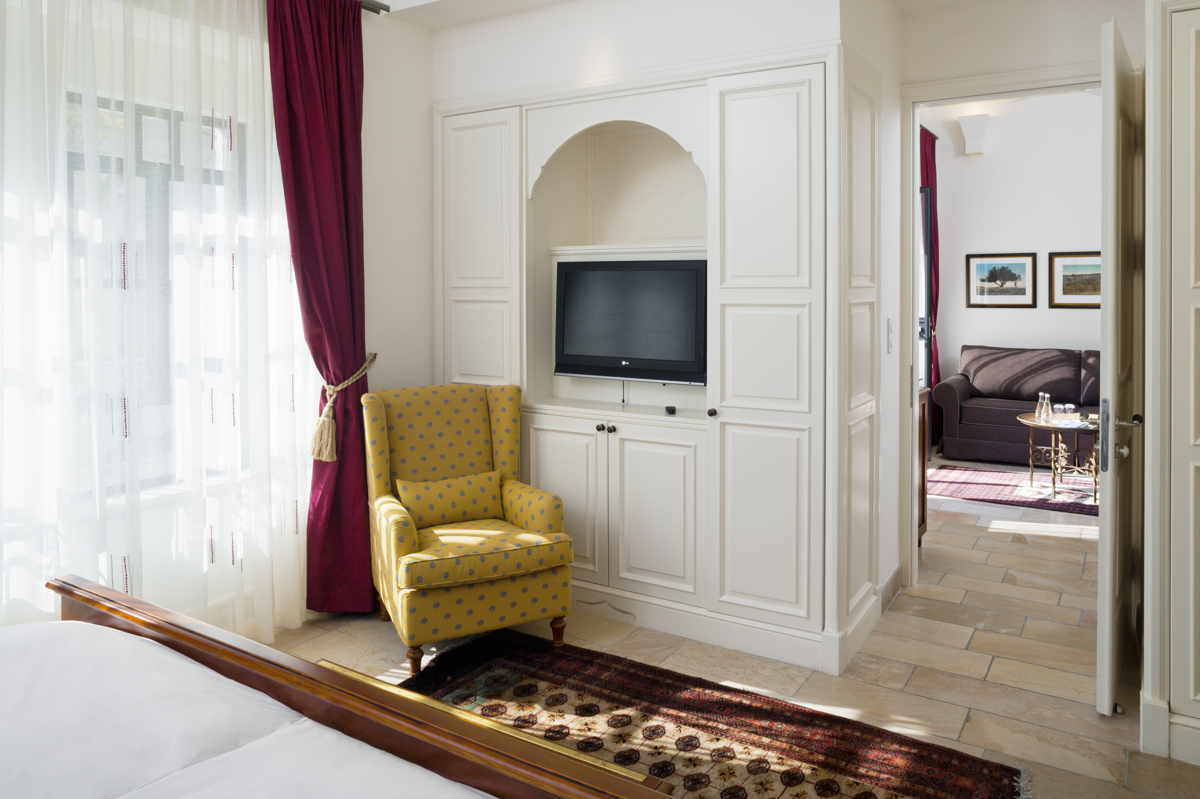 Double or Twin Standard