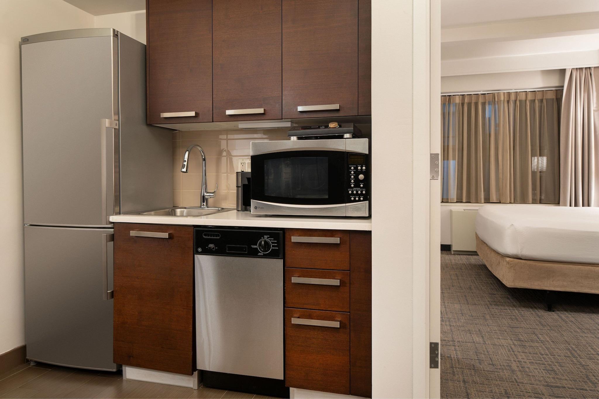 Suite King Bed One Bedroom 