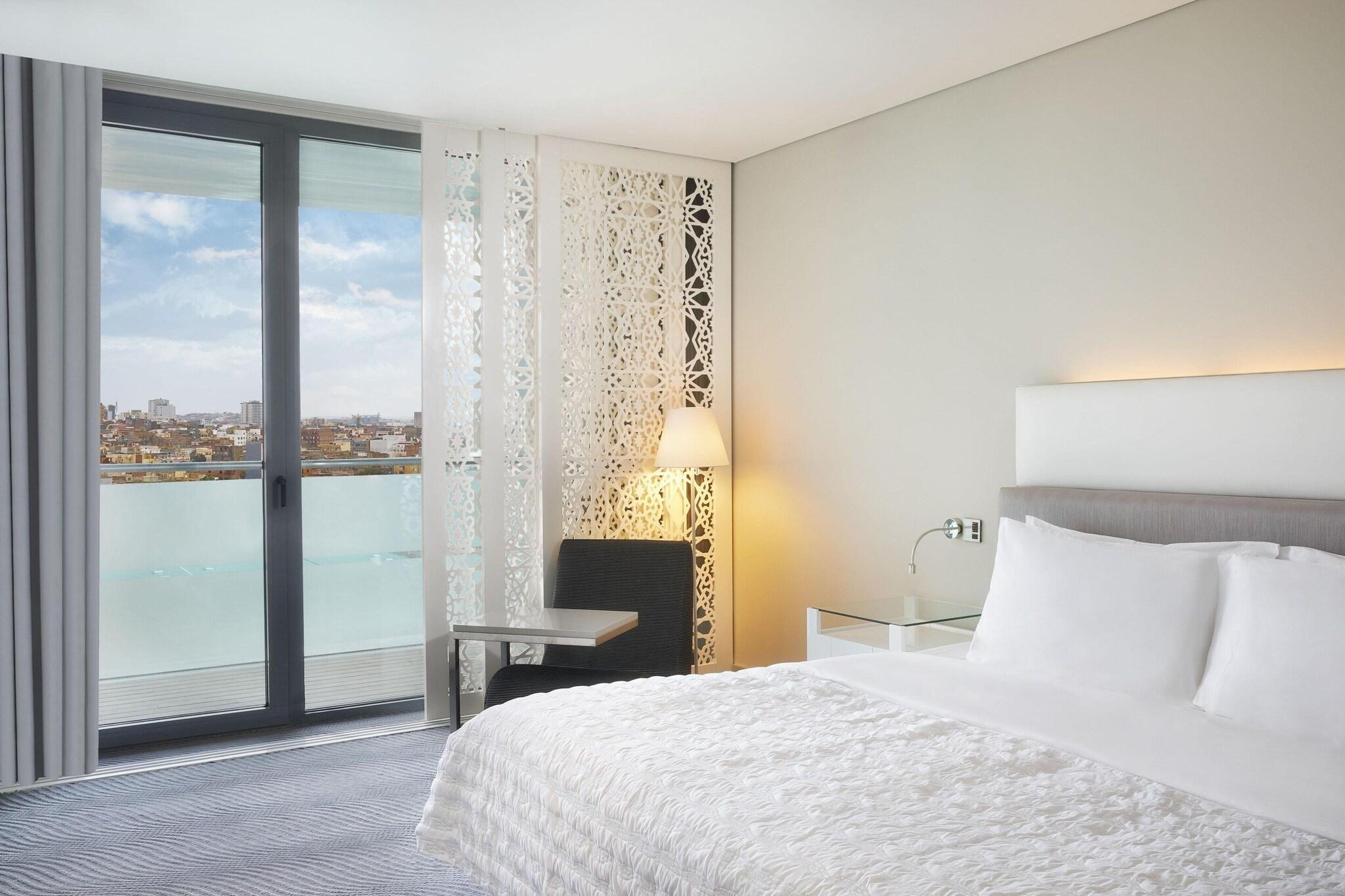 Double Club Queen Bed