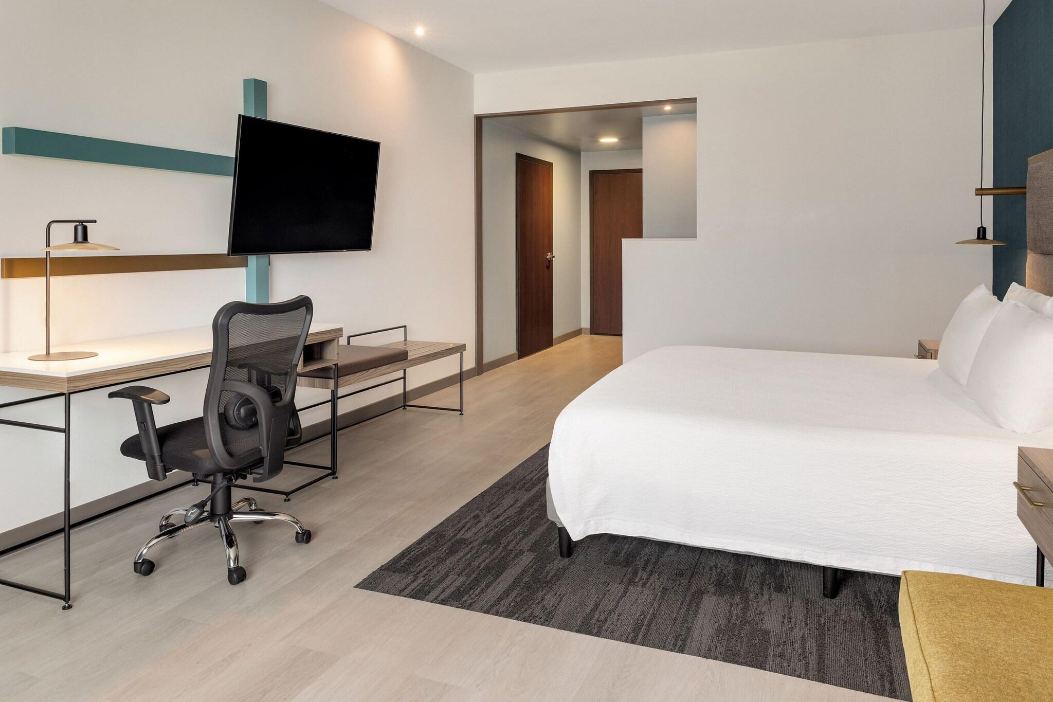 Double Superior King Bed