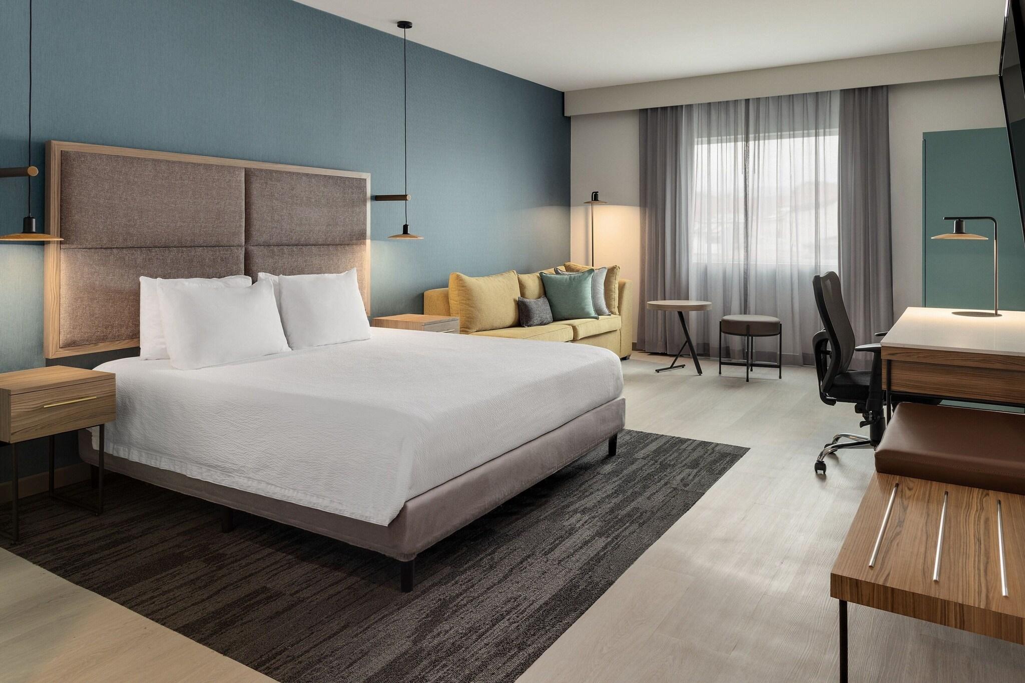 Double Superior King Bed