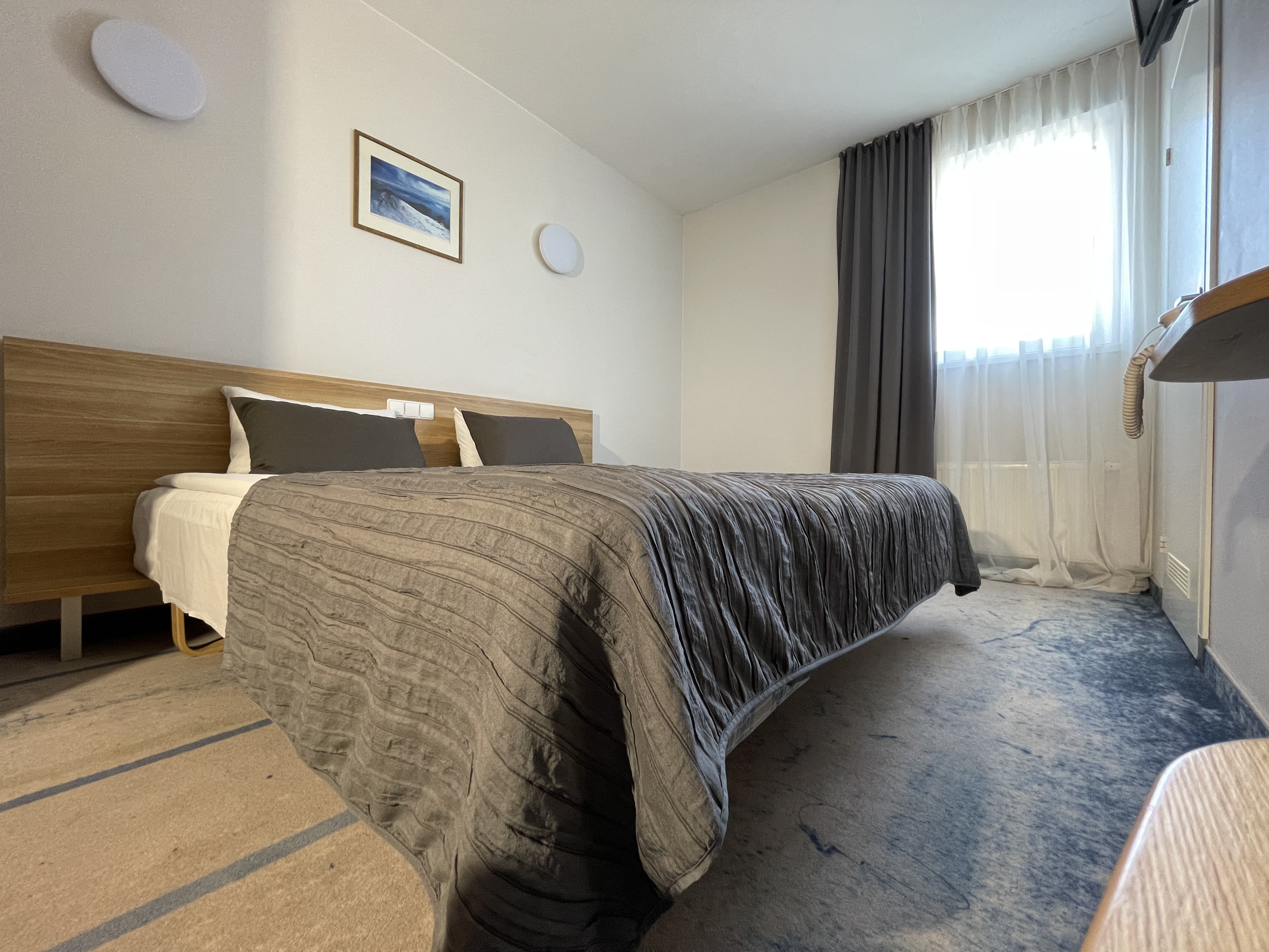 Double or Twin Standard