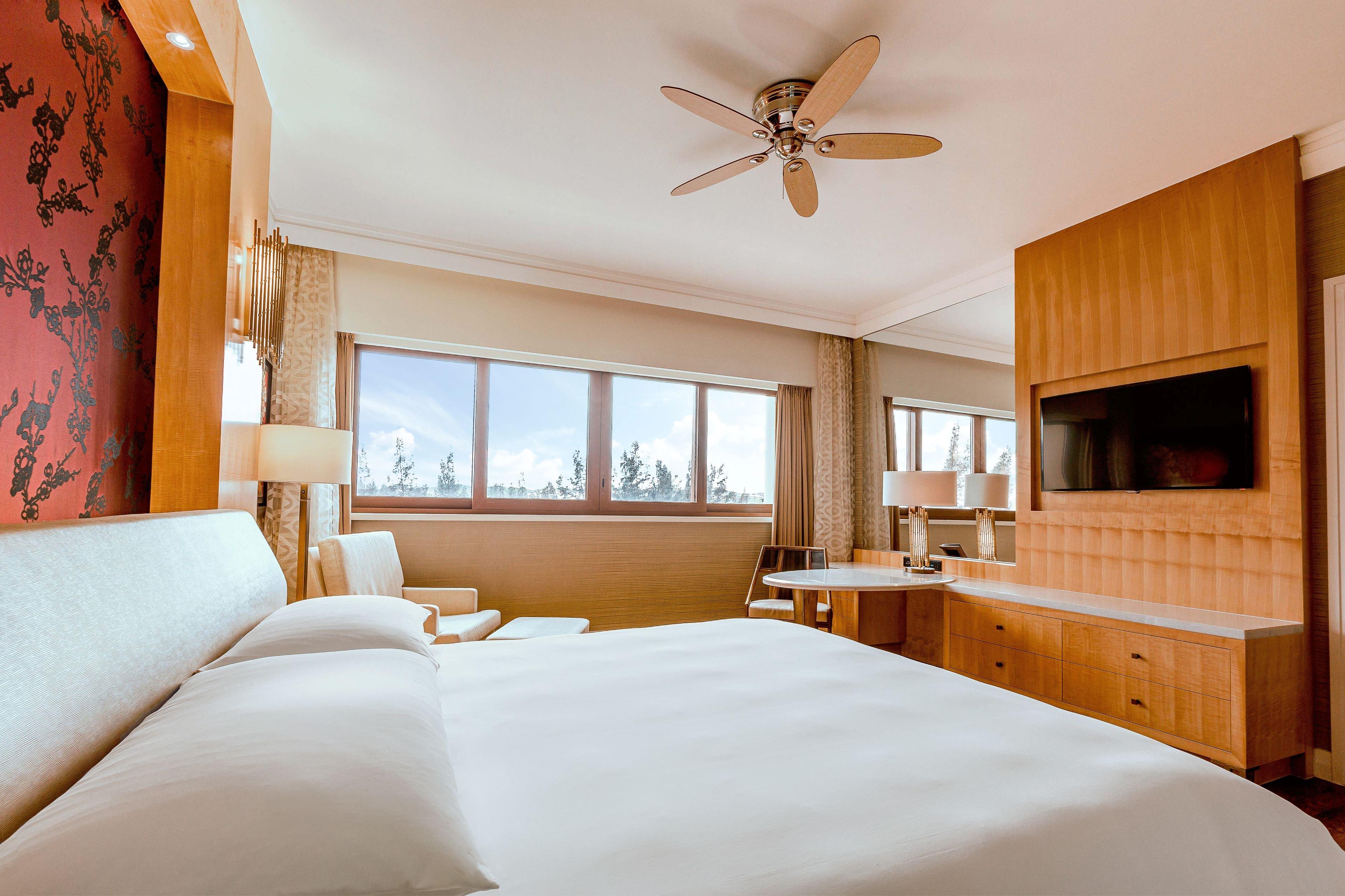 Double Deluxe King Bed