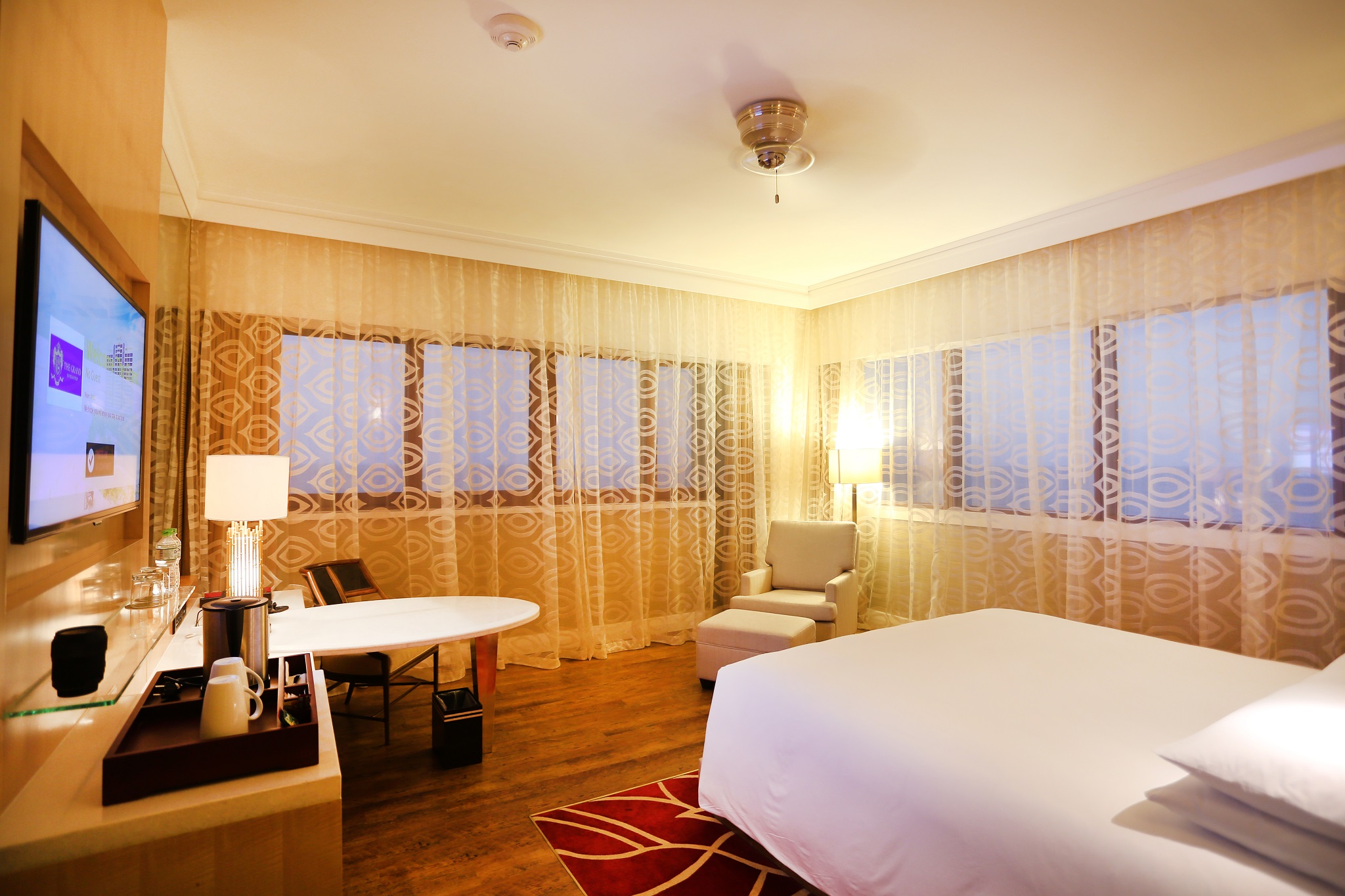 Double Deluxe King Bed