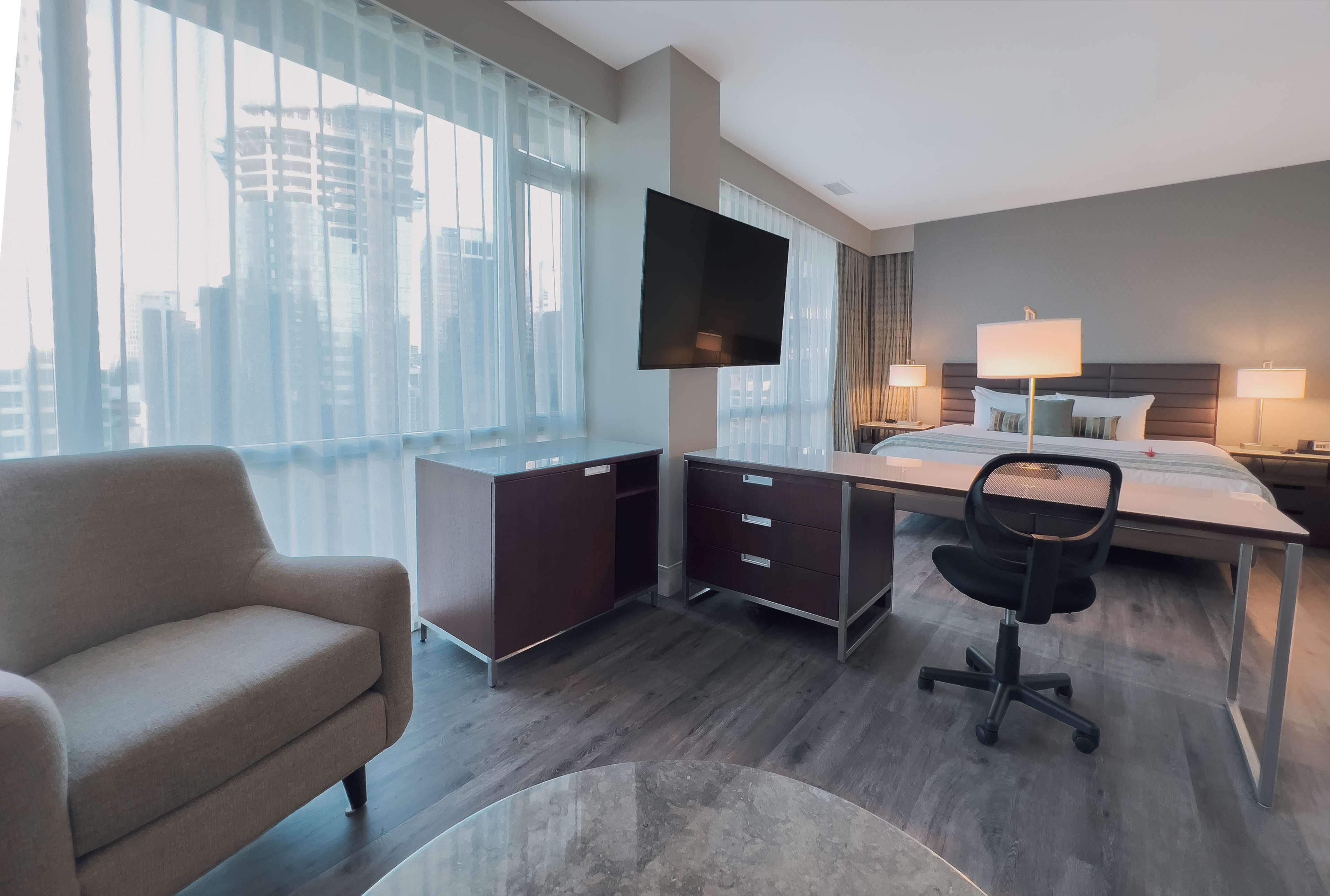 Room Premium