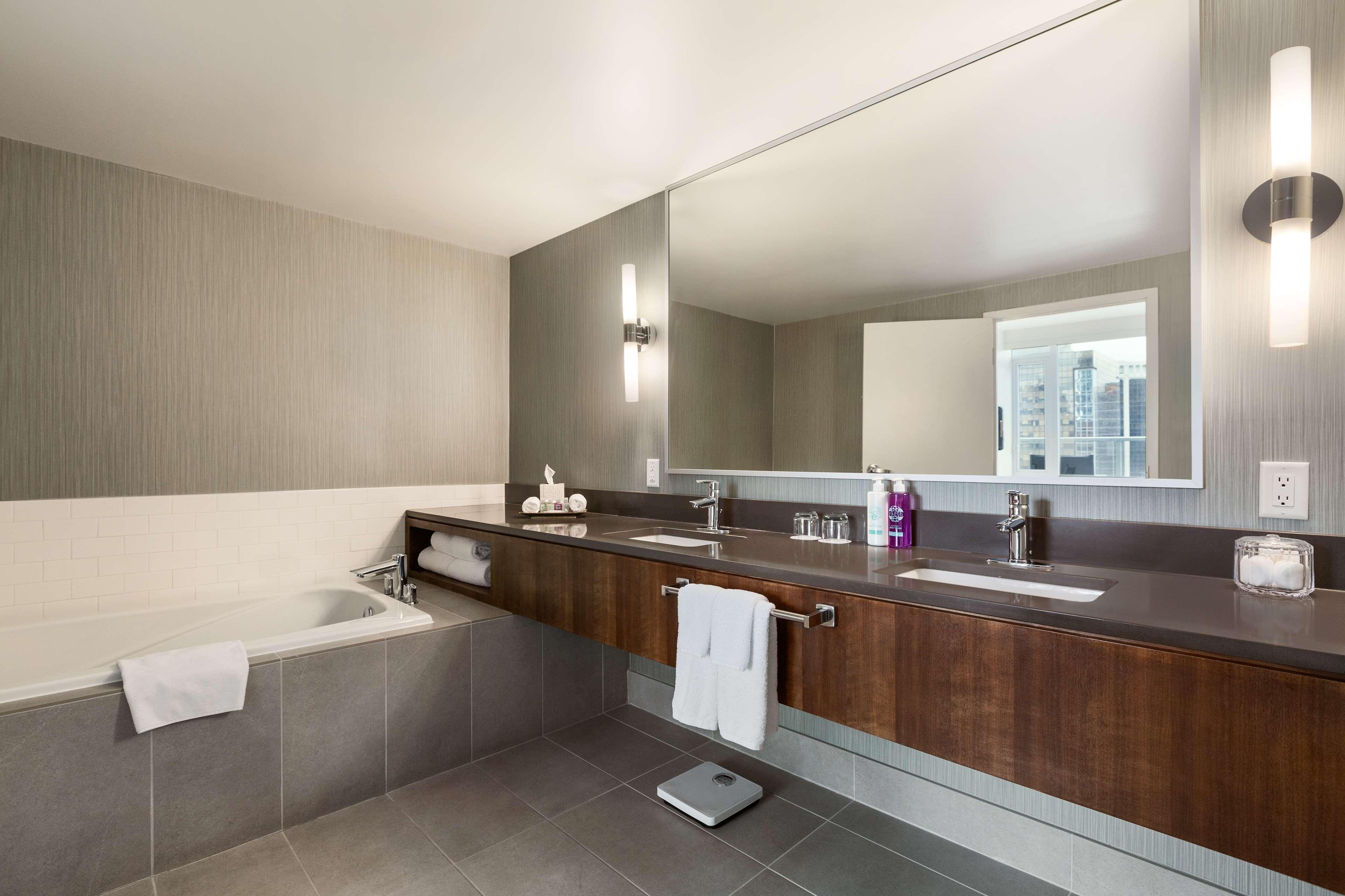 Room Premium