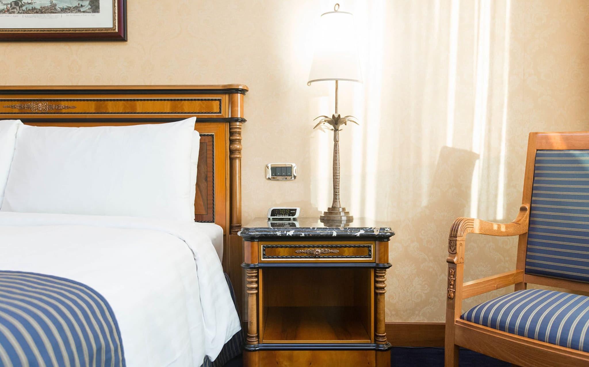 Double Deluxe King Bed