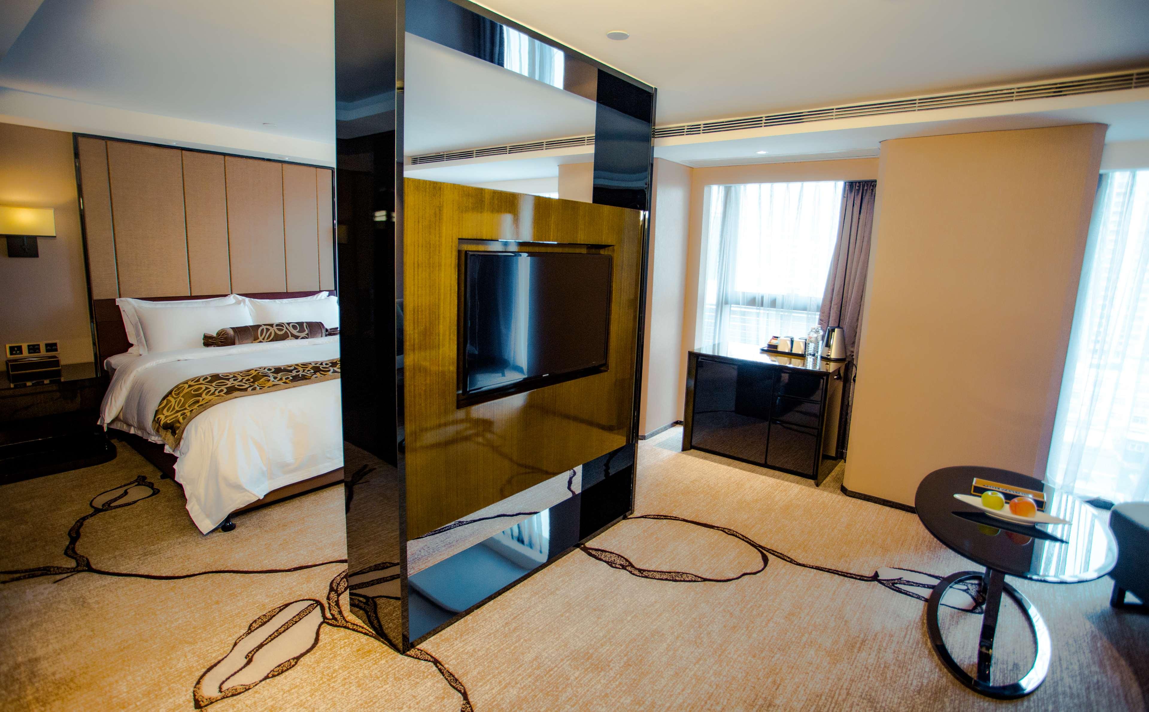 Double King Size Bed