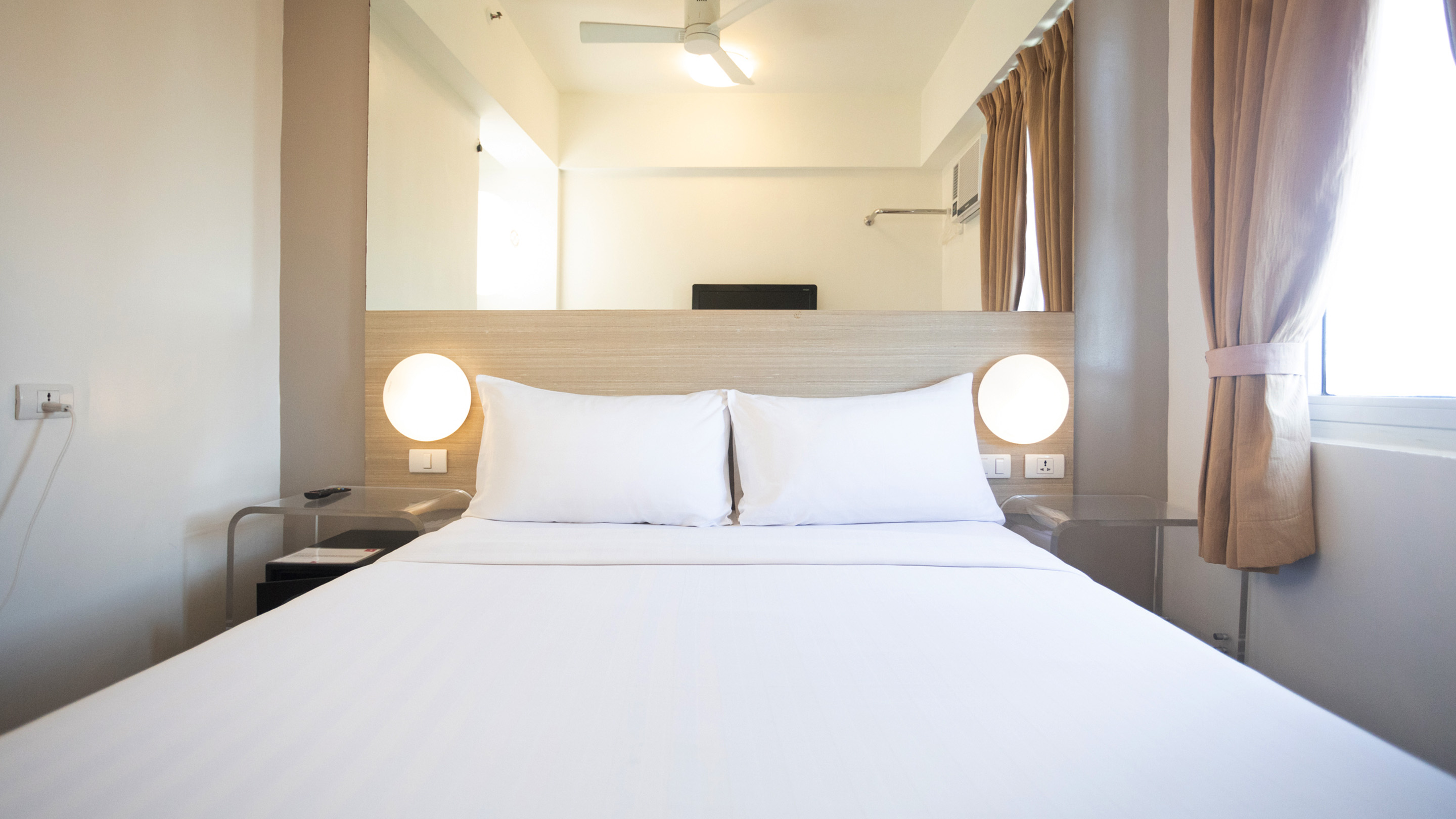 Double Queen Size Bed