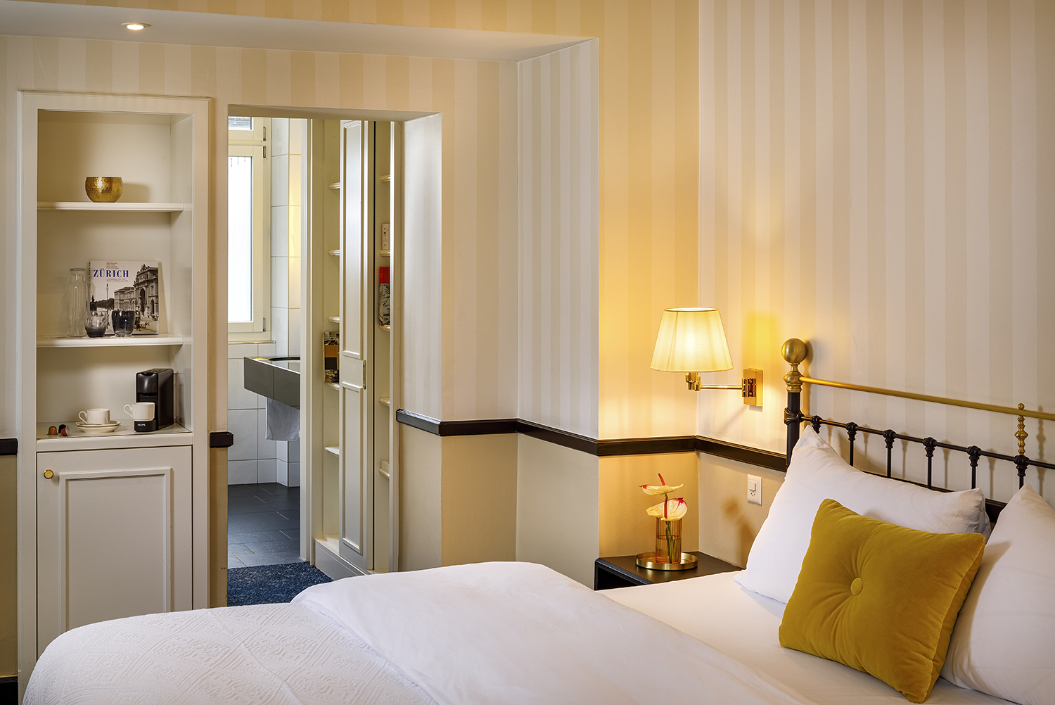 Double Deluxe King Bed