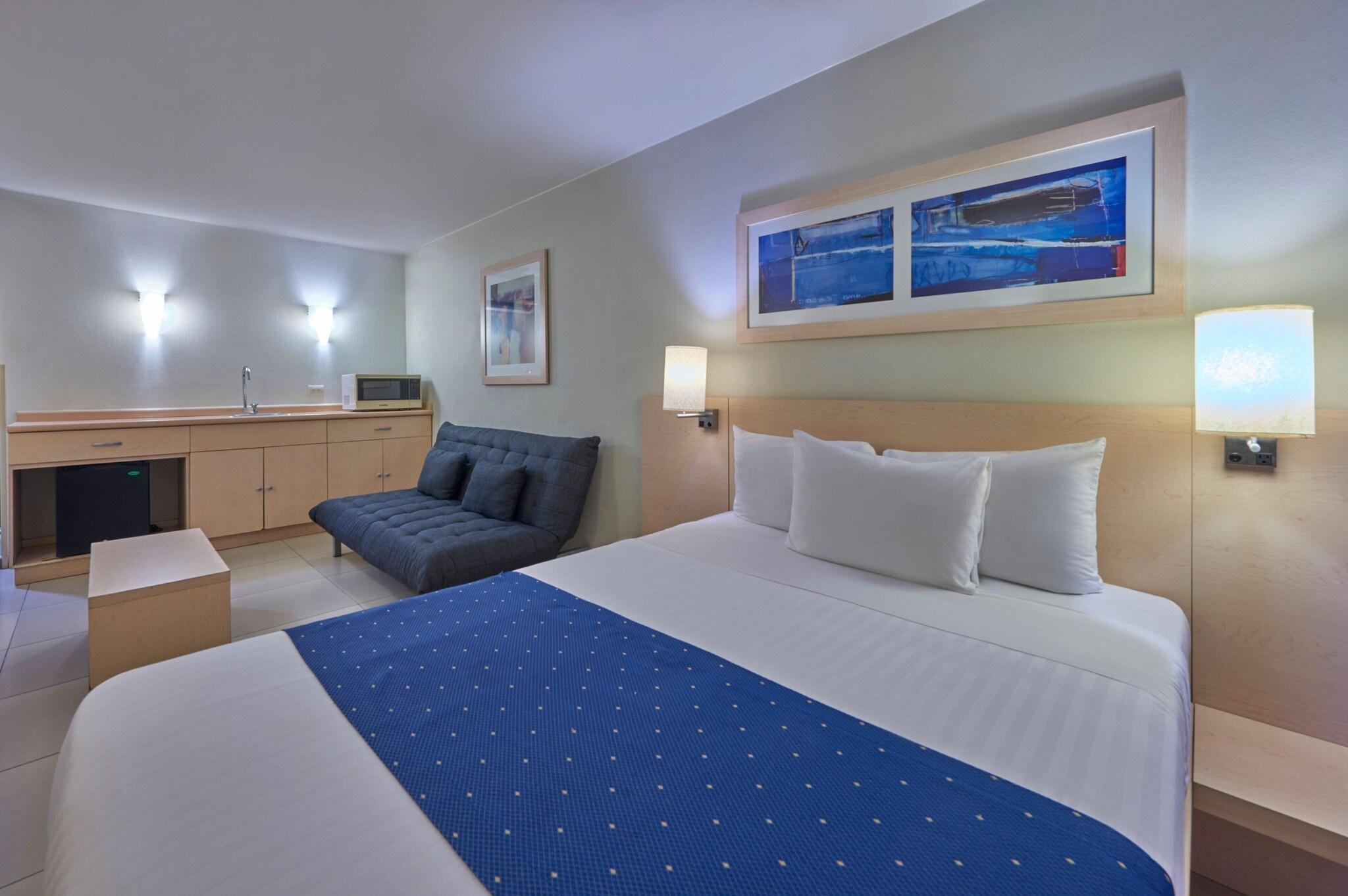 Suite Queen Size Bed