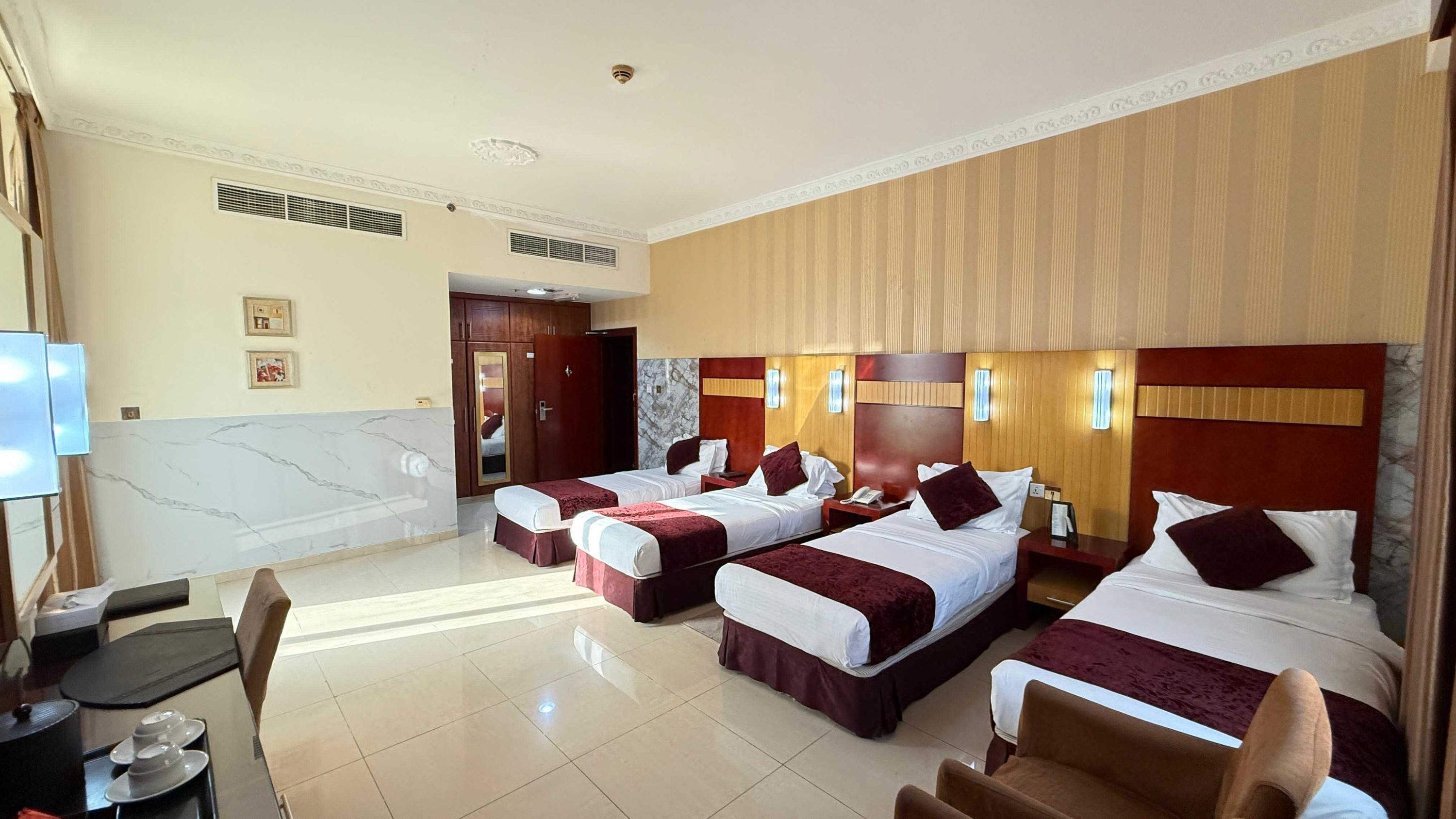 Quadruple Capacity 4