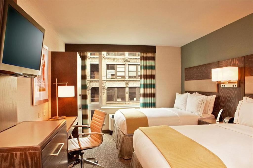 Room Deluxe Two Beds
