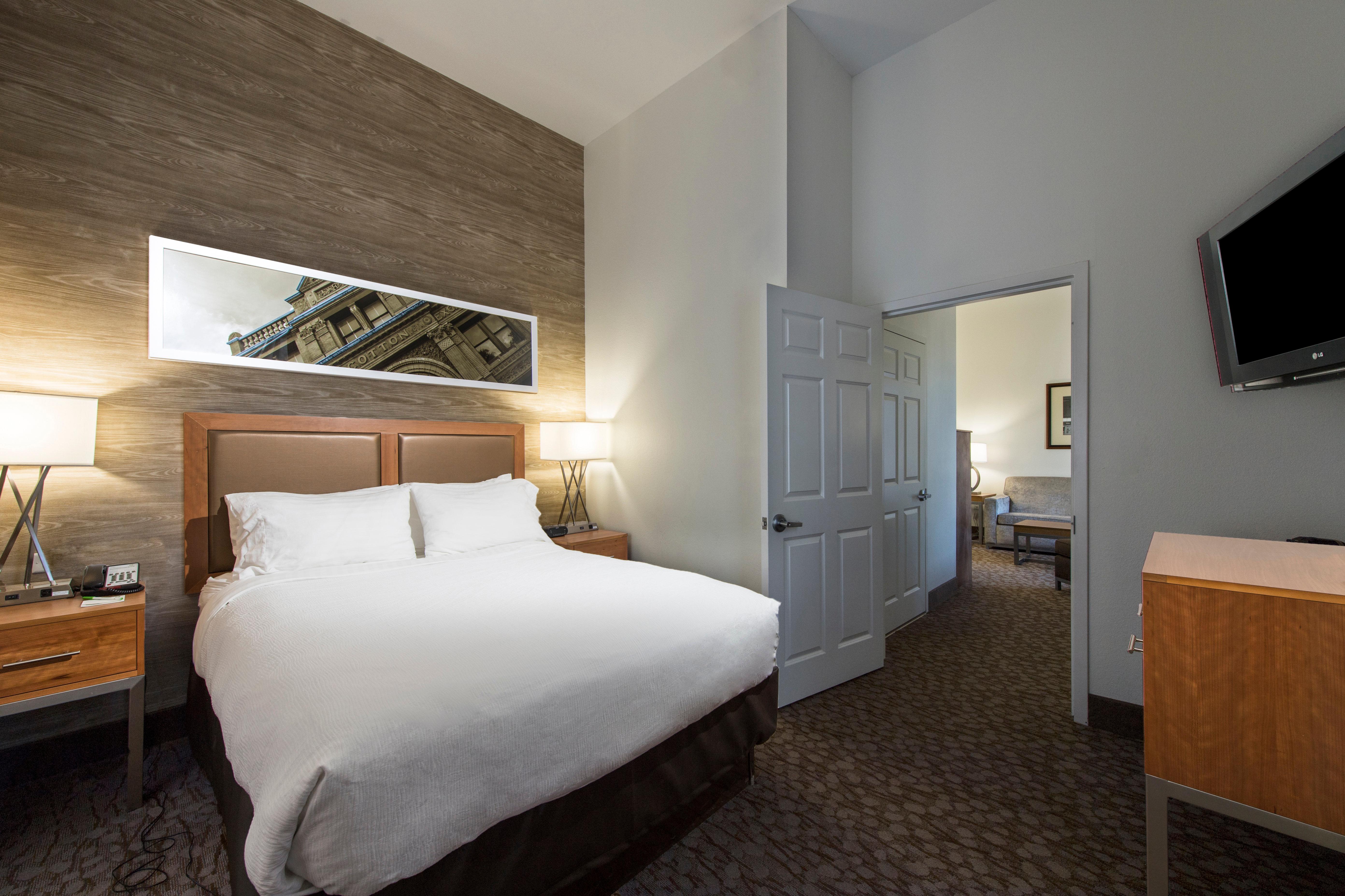 Suite Queen Size Bed