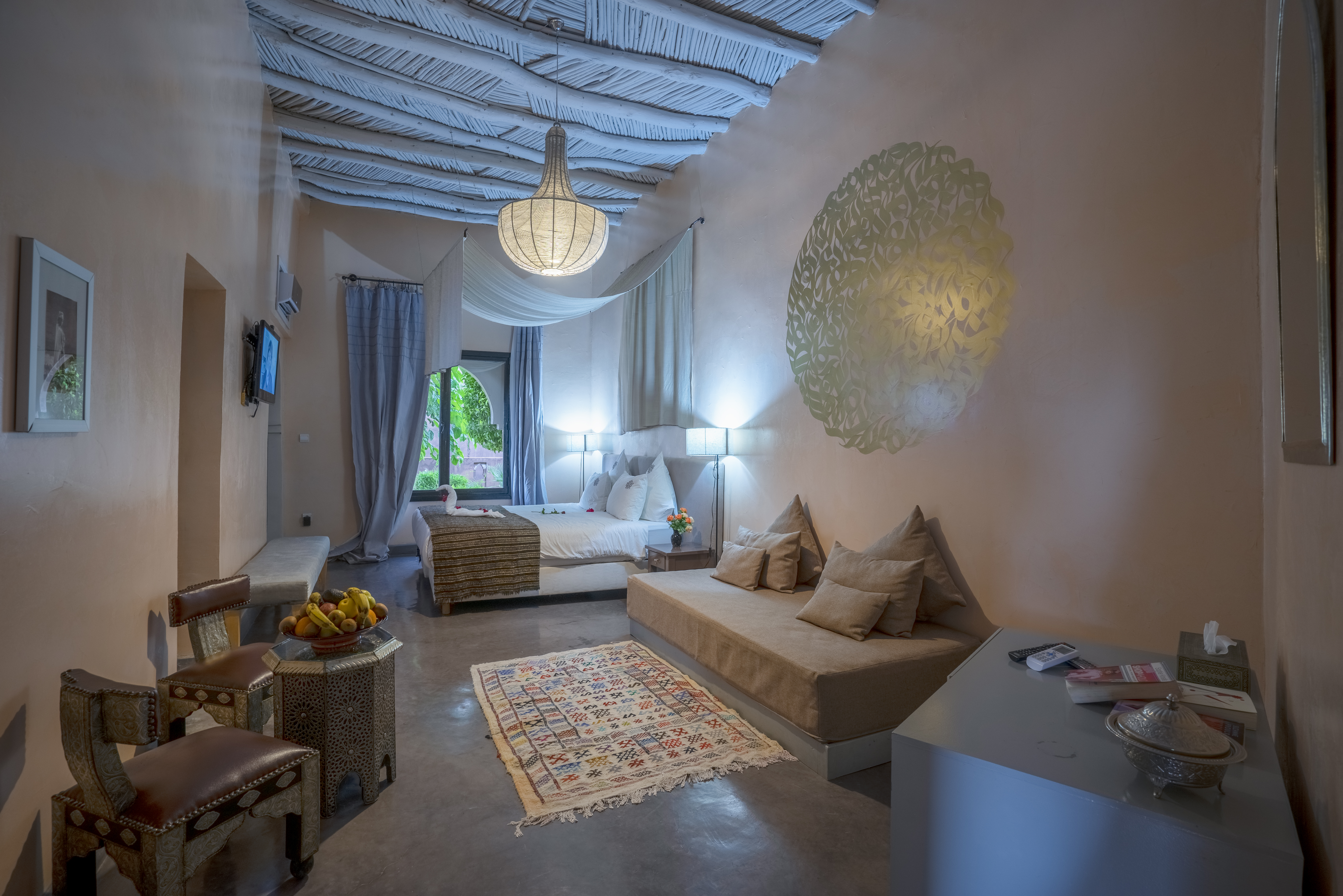 Double Deluxe One Bed