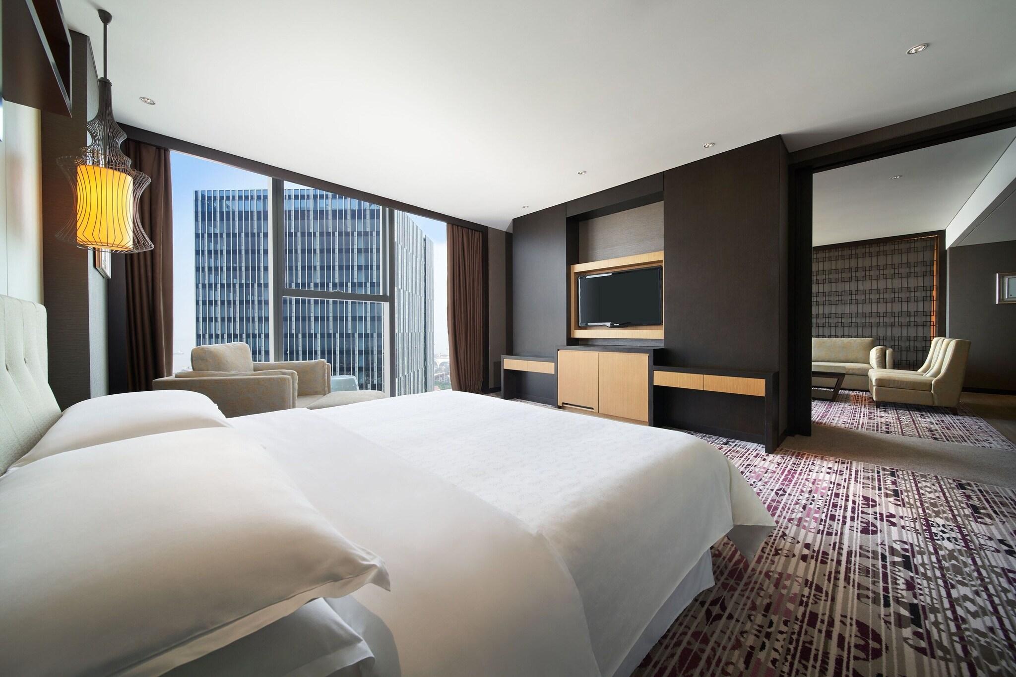 Suite Premier King Bed