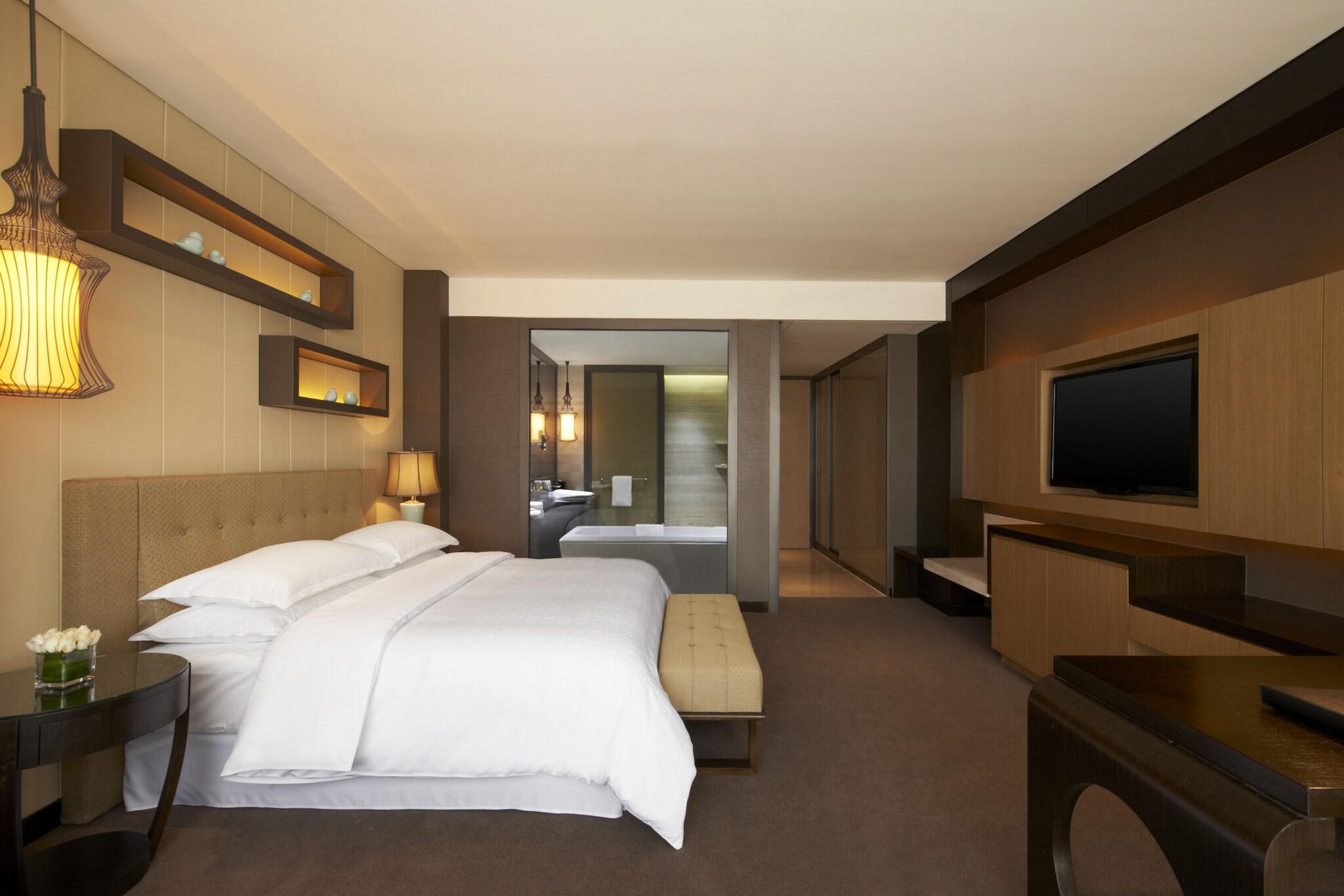 Double Executive King Bed