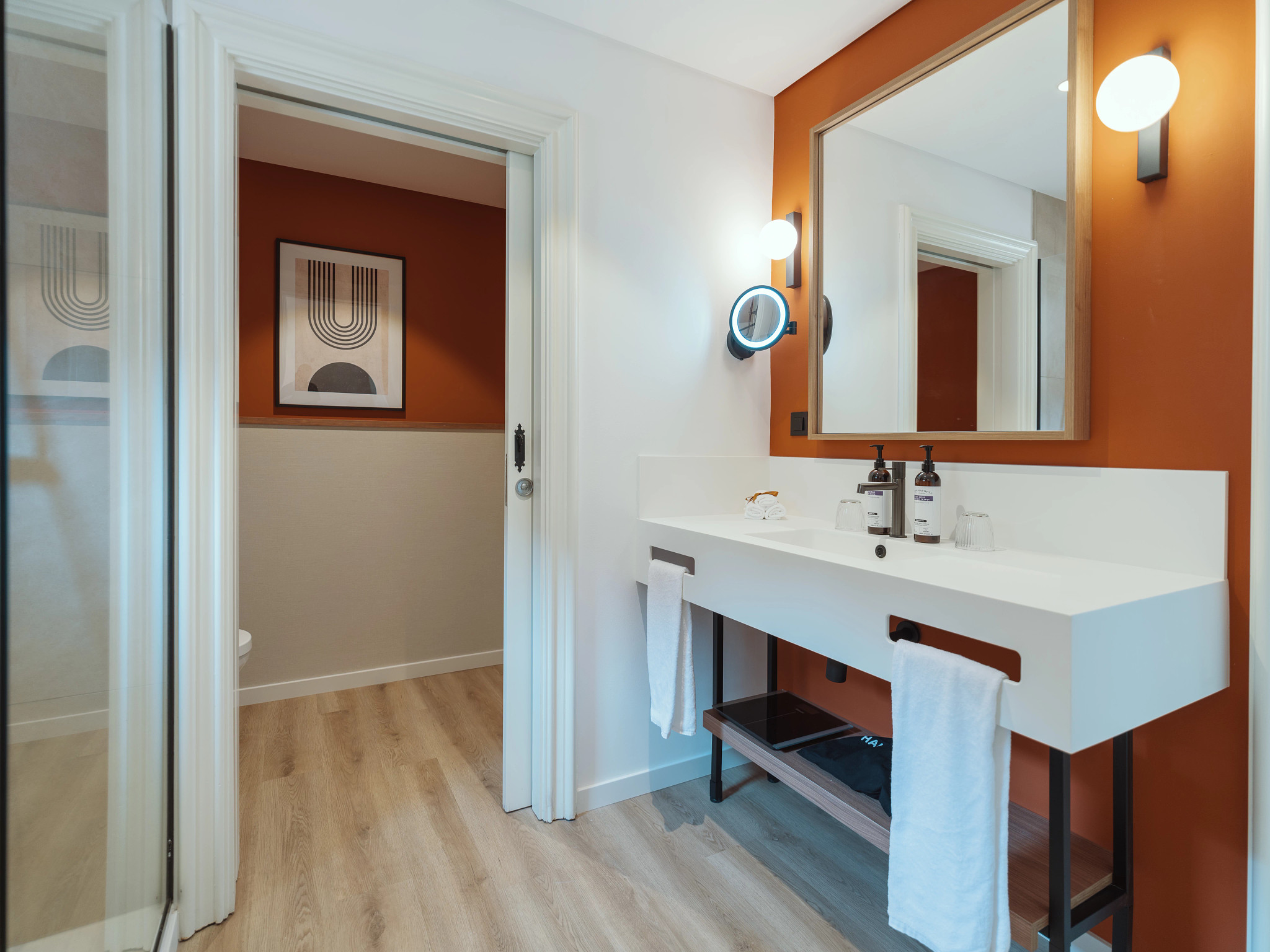 Apartment with Balcony