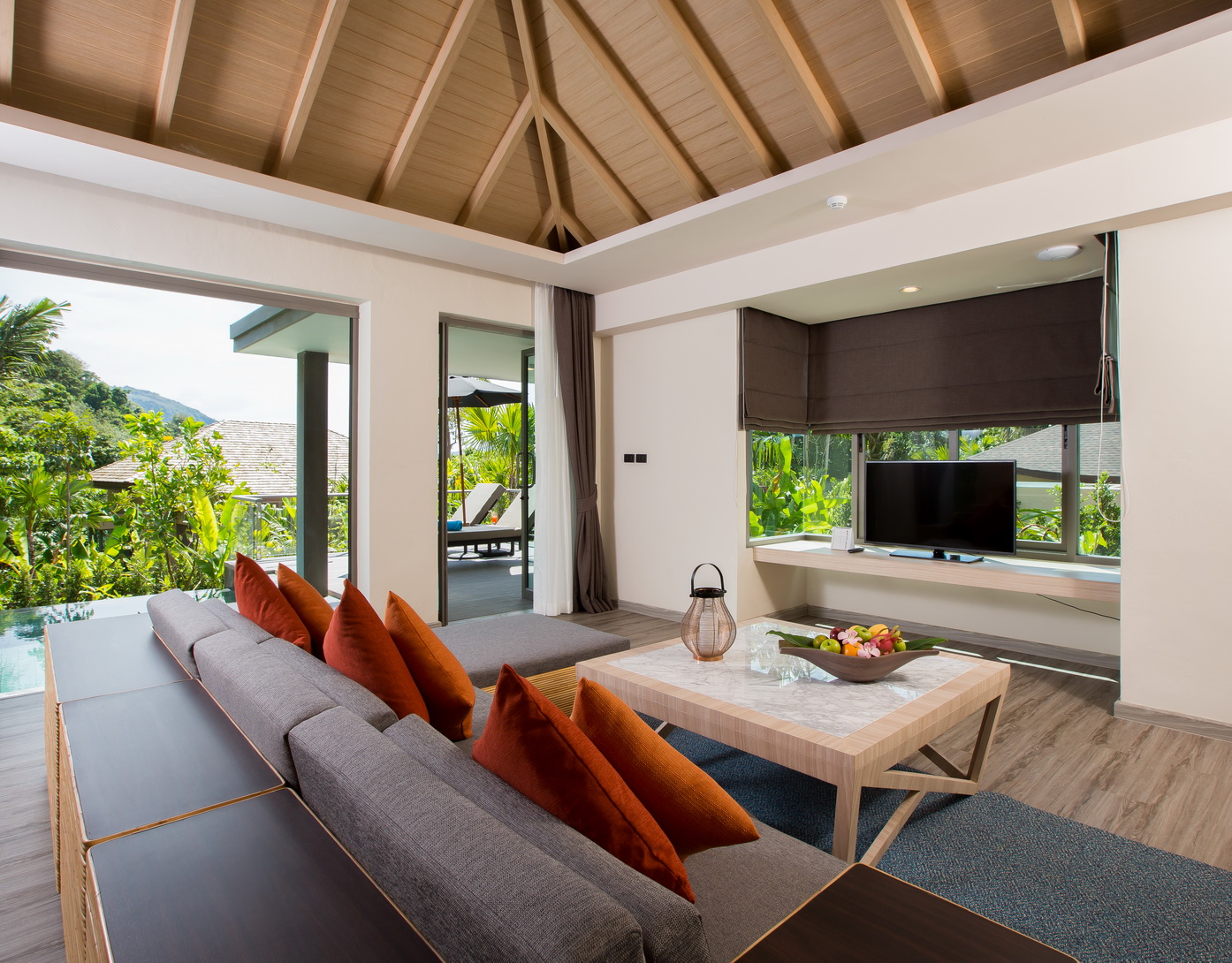 Double with Private Pool