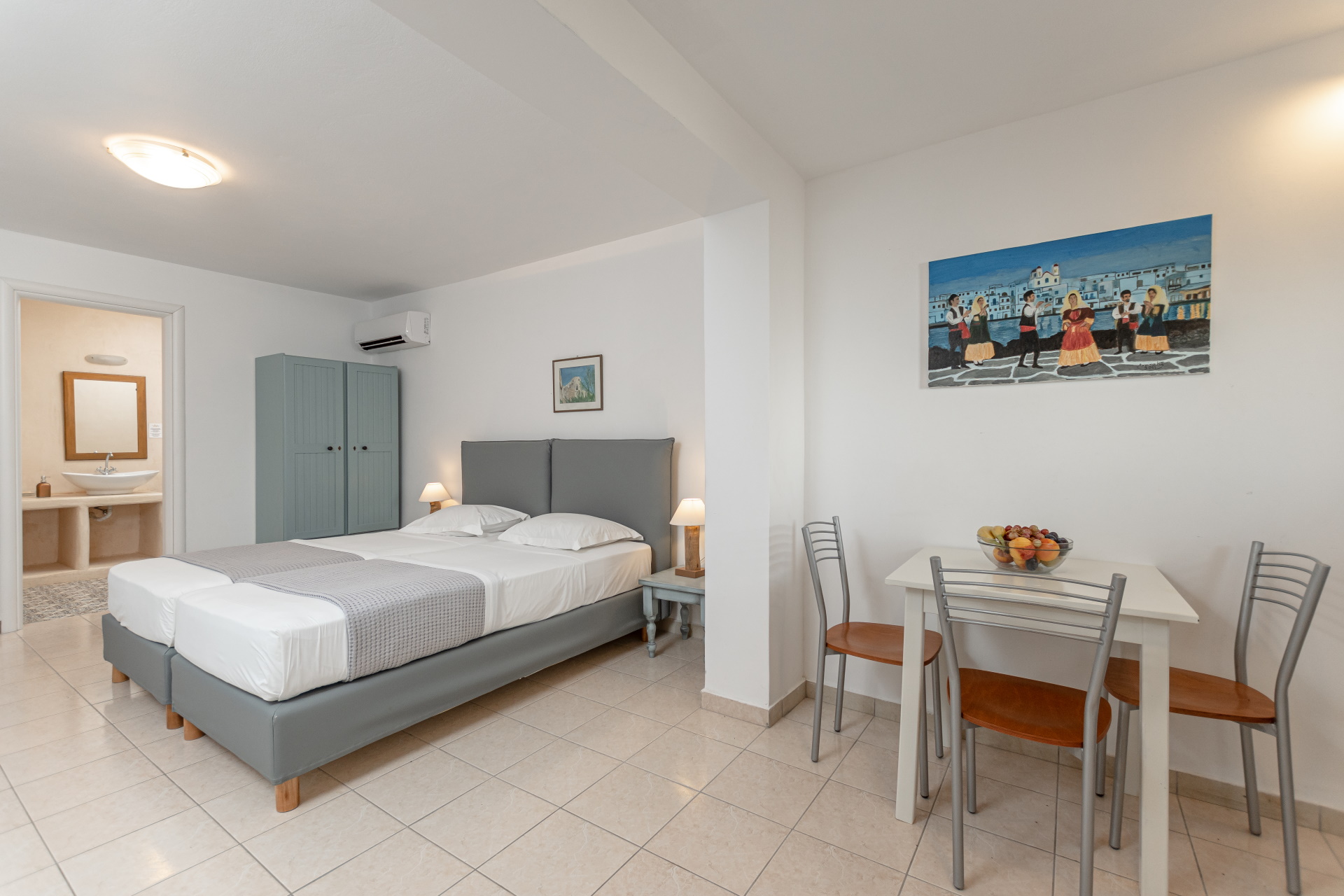 Apartment Capacity 3