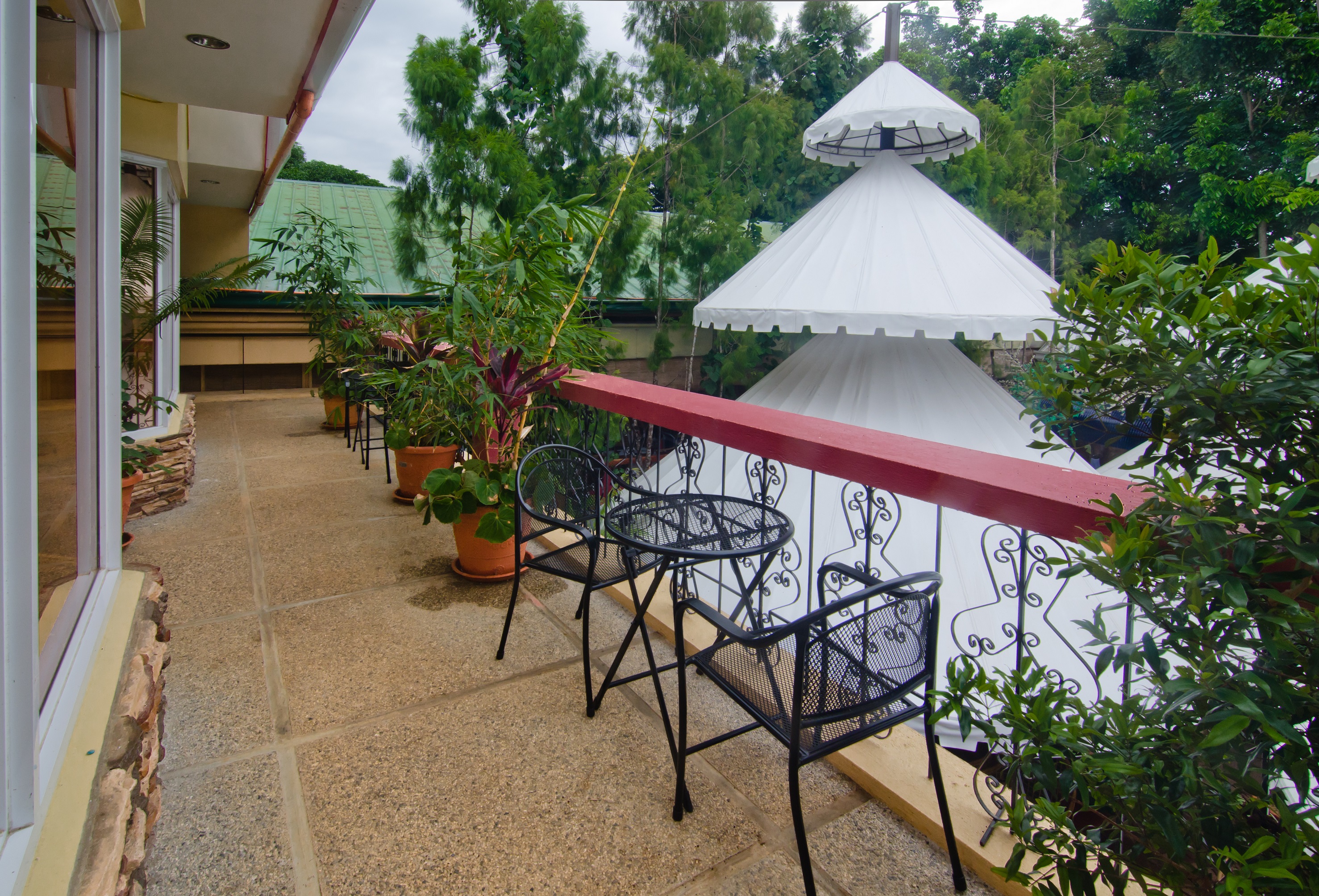 Double King Size Bed