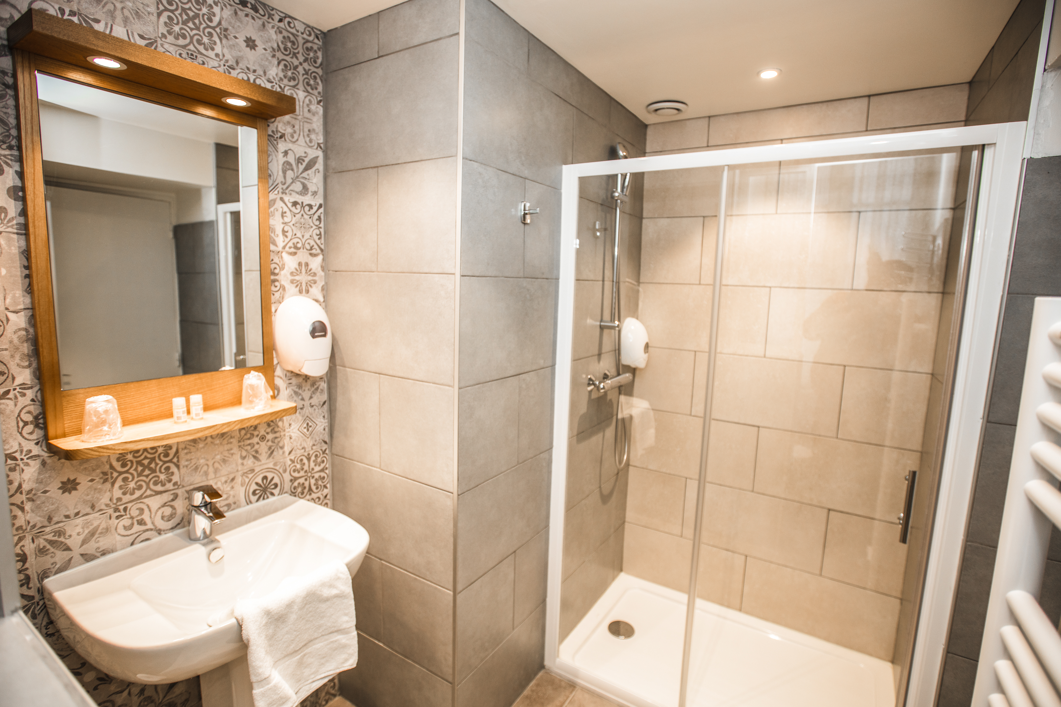 Double or Twin Standard