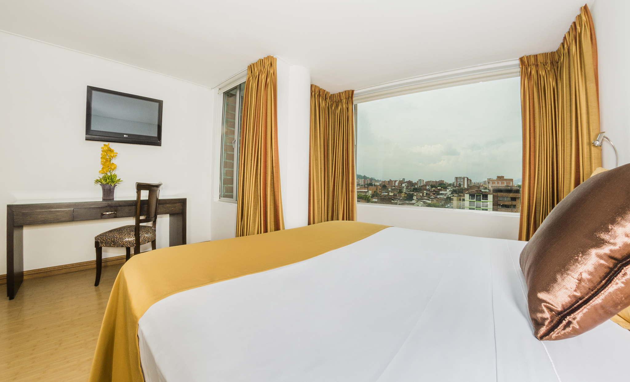 Junior Suite Business