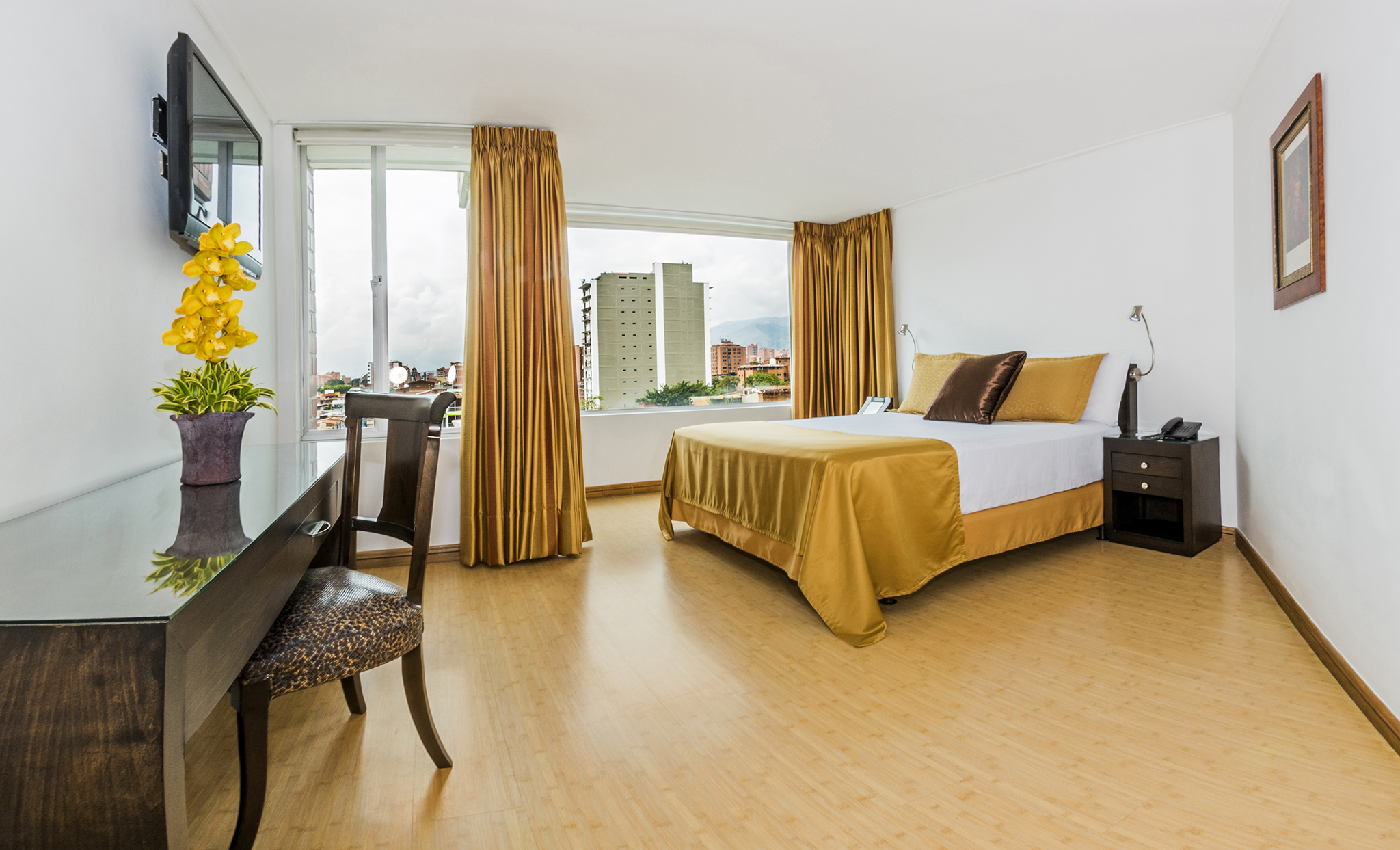 Junior Suite Business