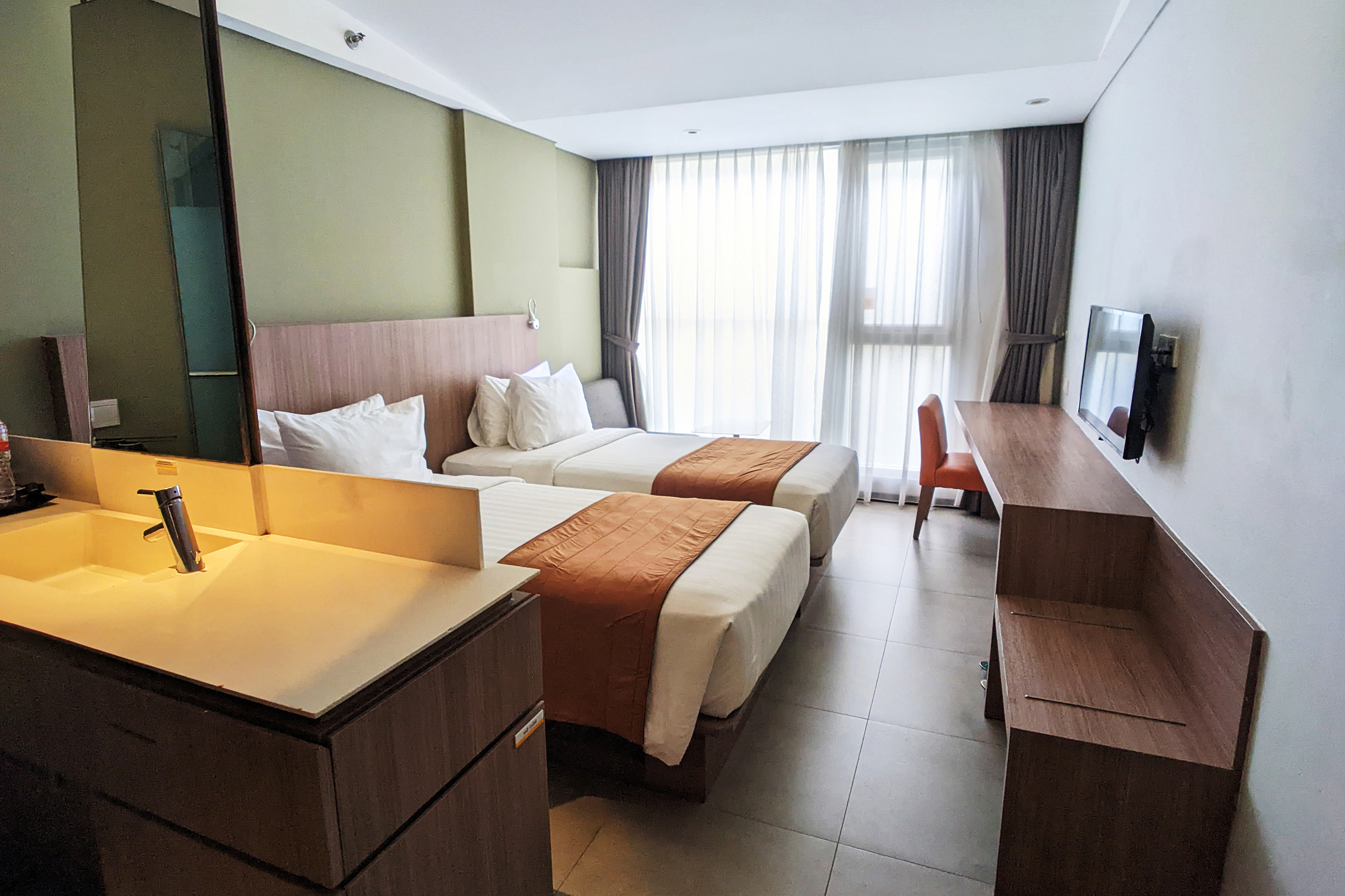 Twin Deluxe Garden View