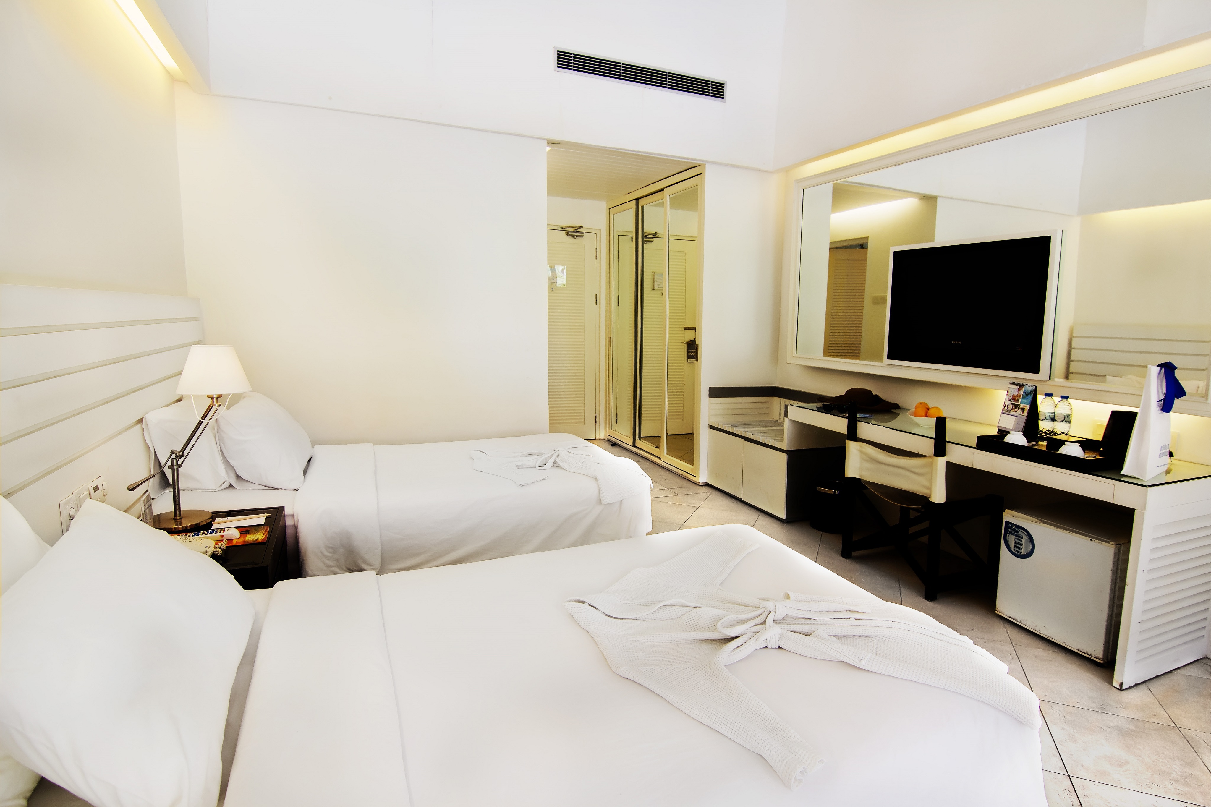 Double or Twin Deluxe Beach Front