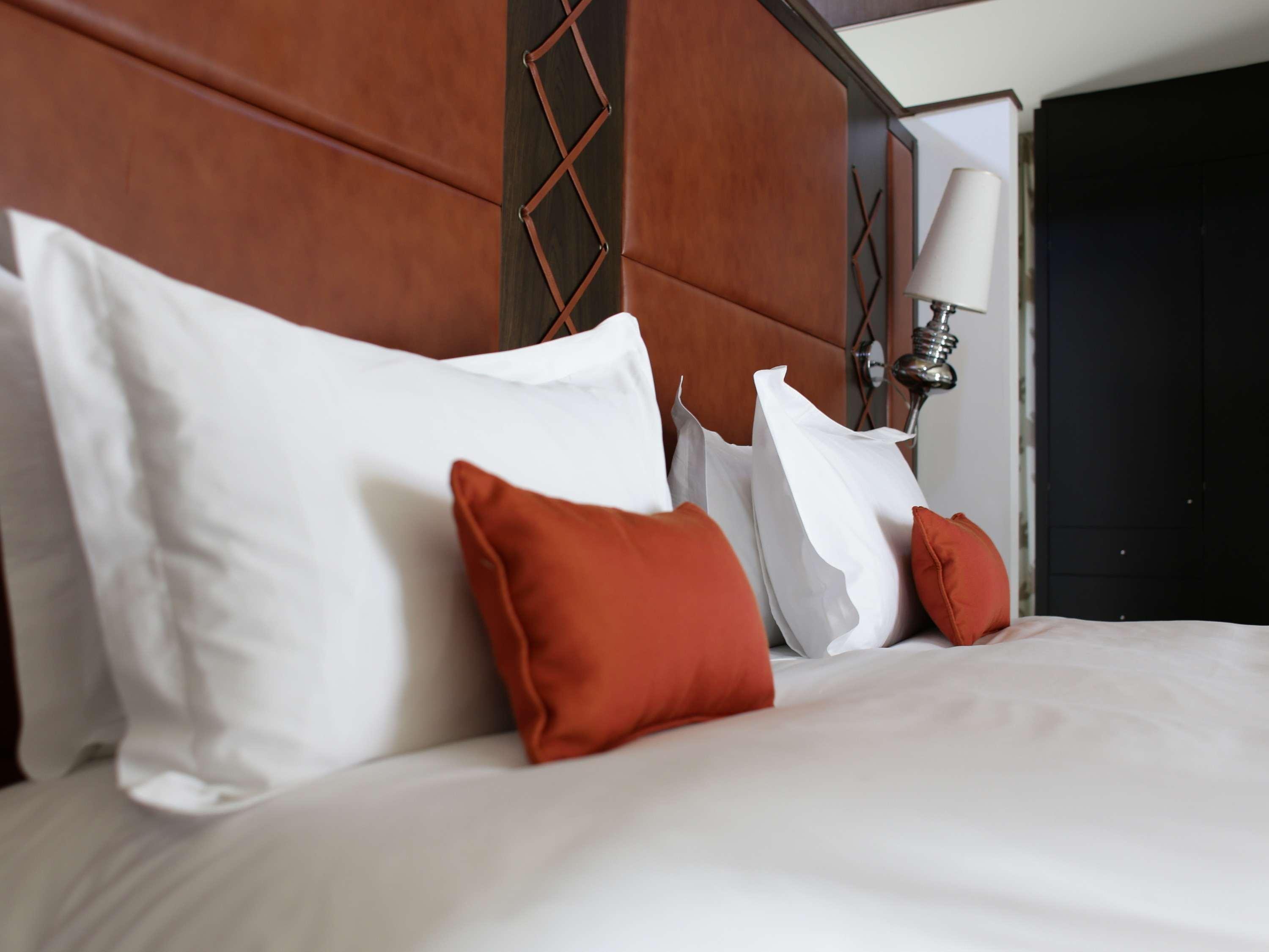 Suite Deluxe King Bed