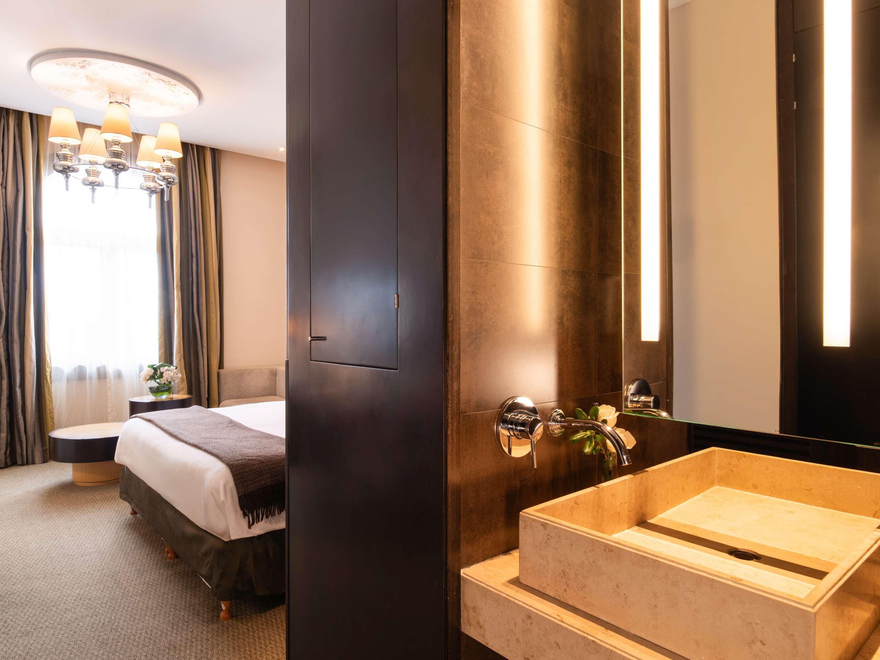 Double Superior Queen Bed