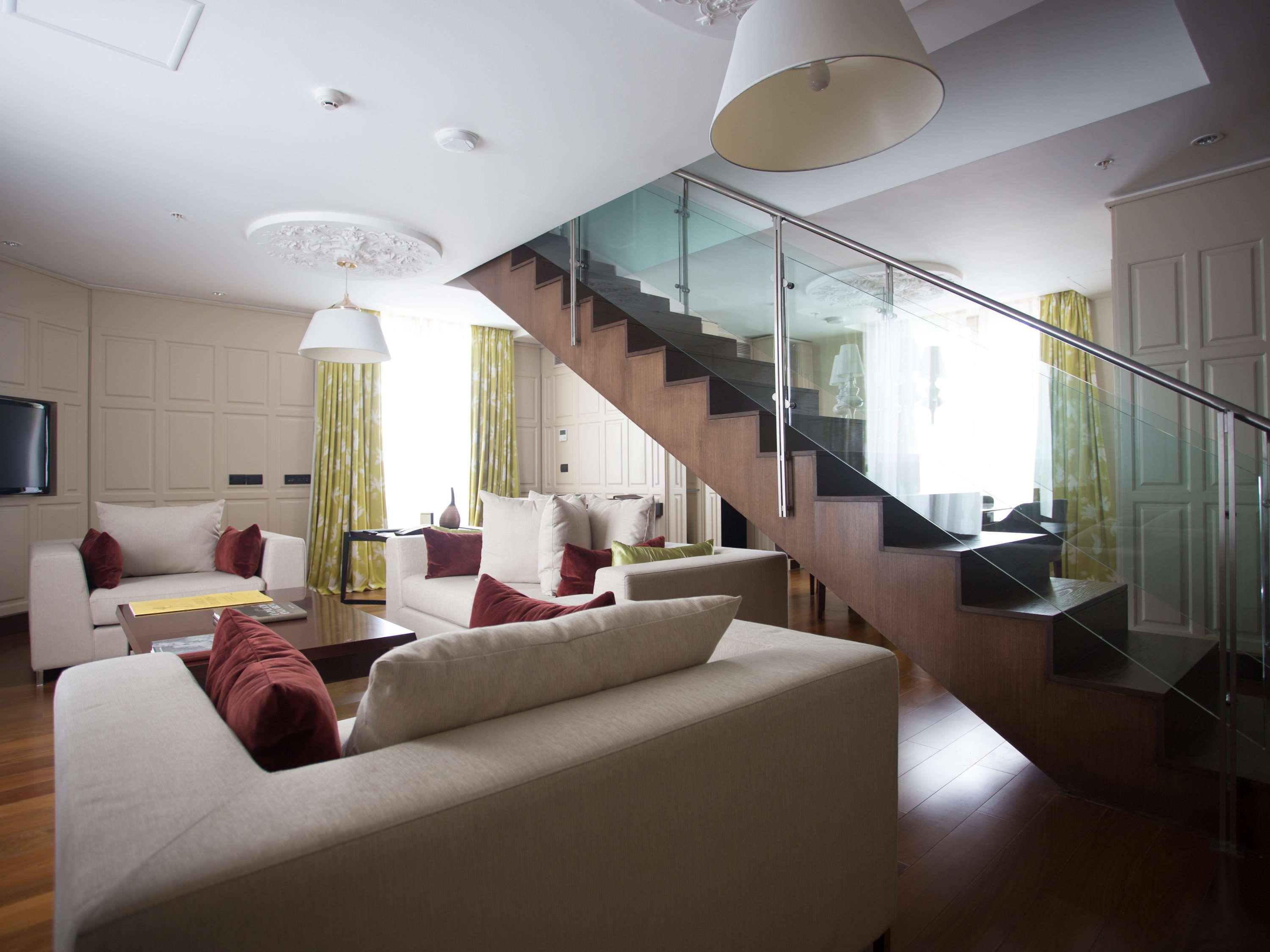 Suite Deluxe King Bed