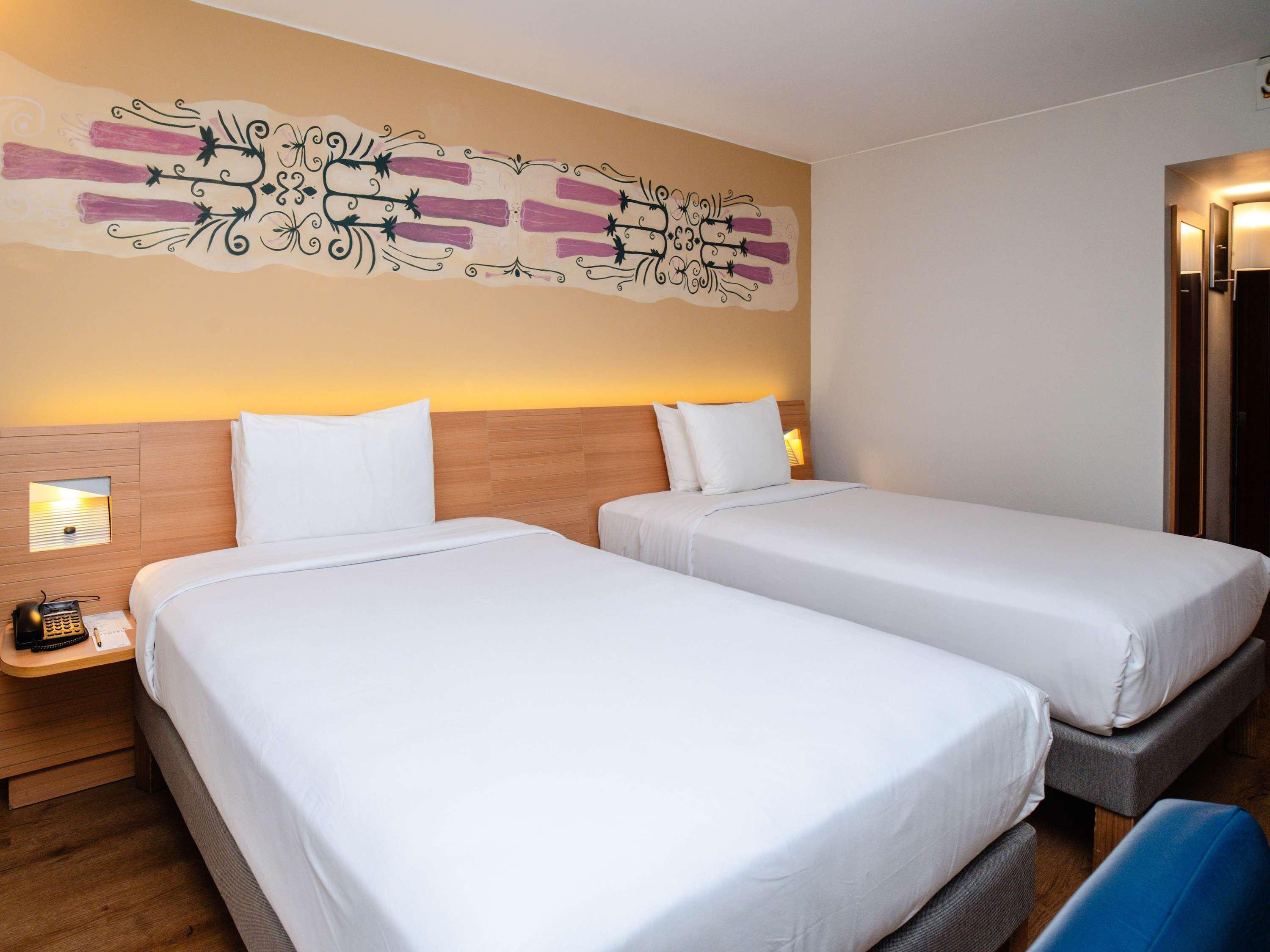 Double Queen Size Bed