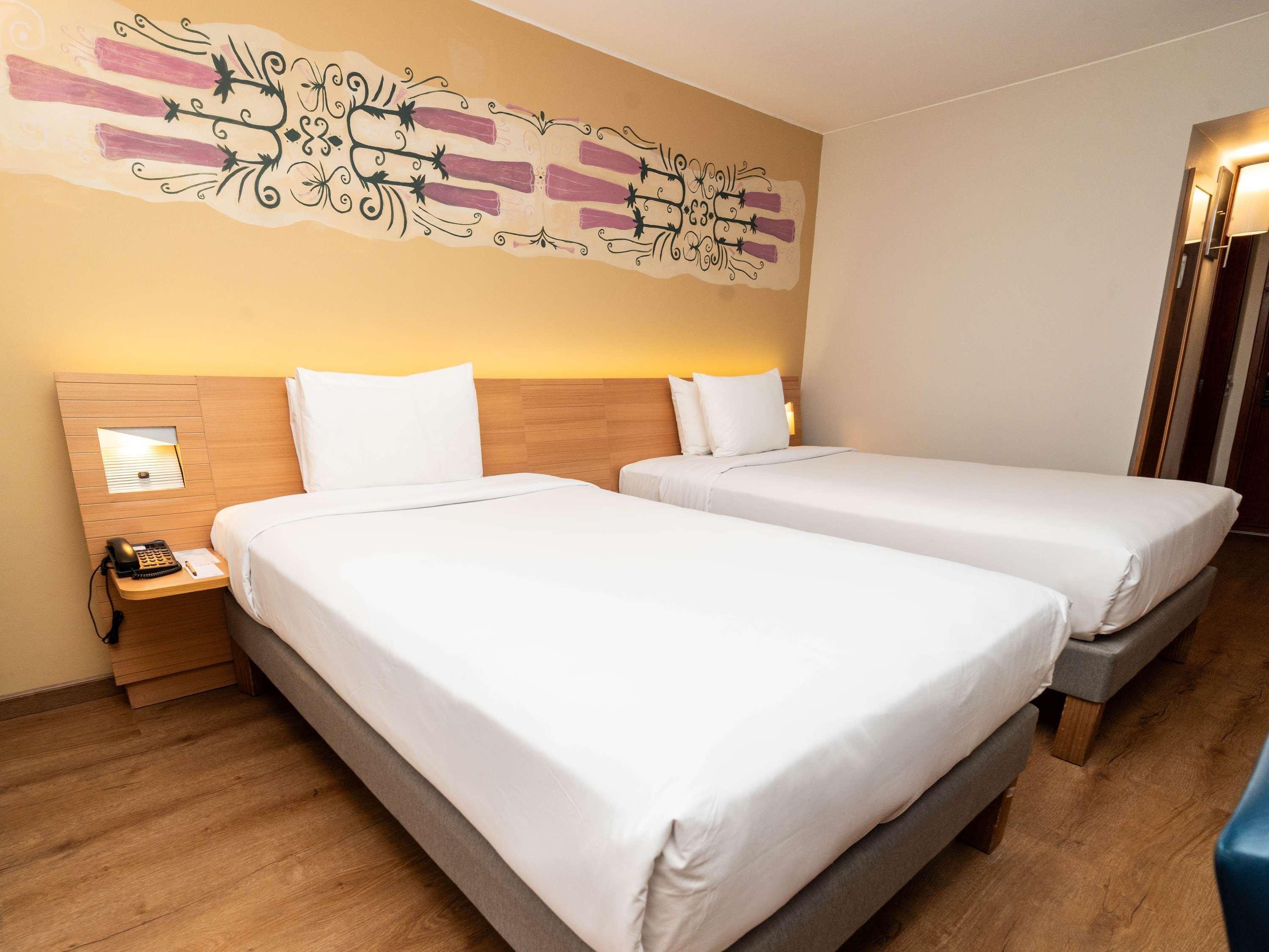 Double Queen Size Bed