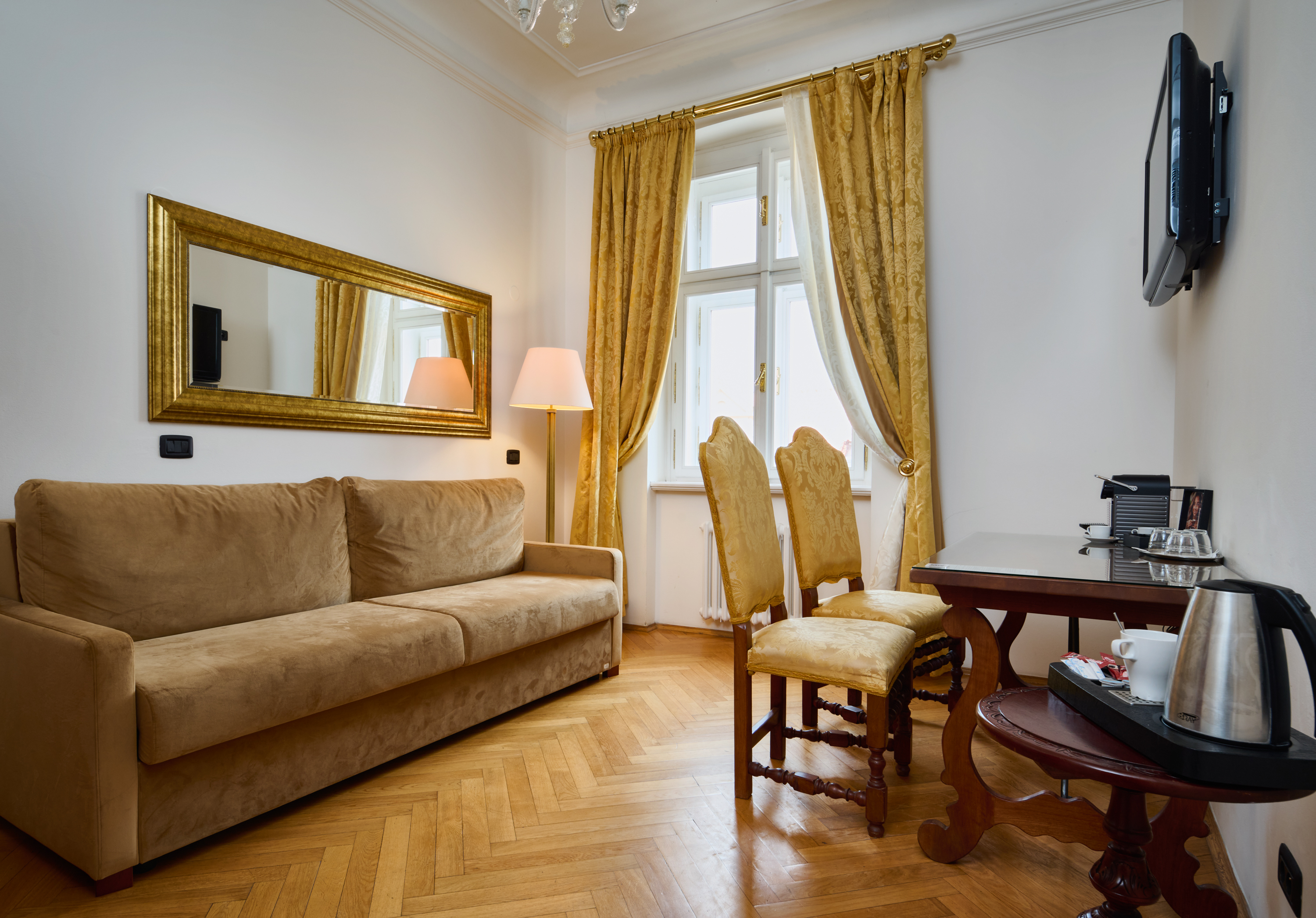 Junior Suite Standard