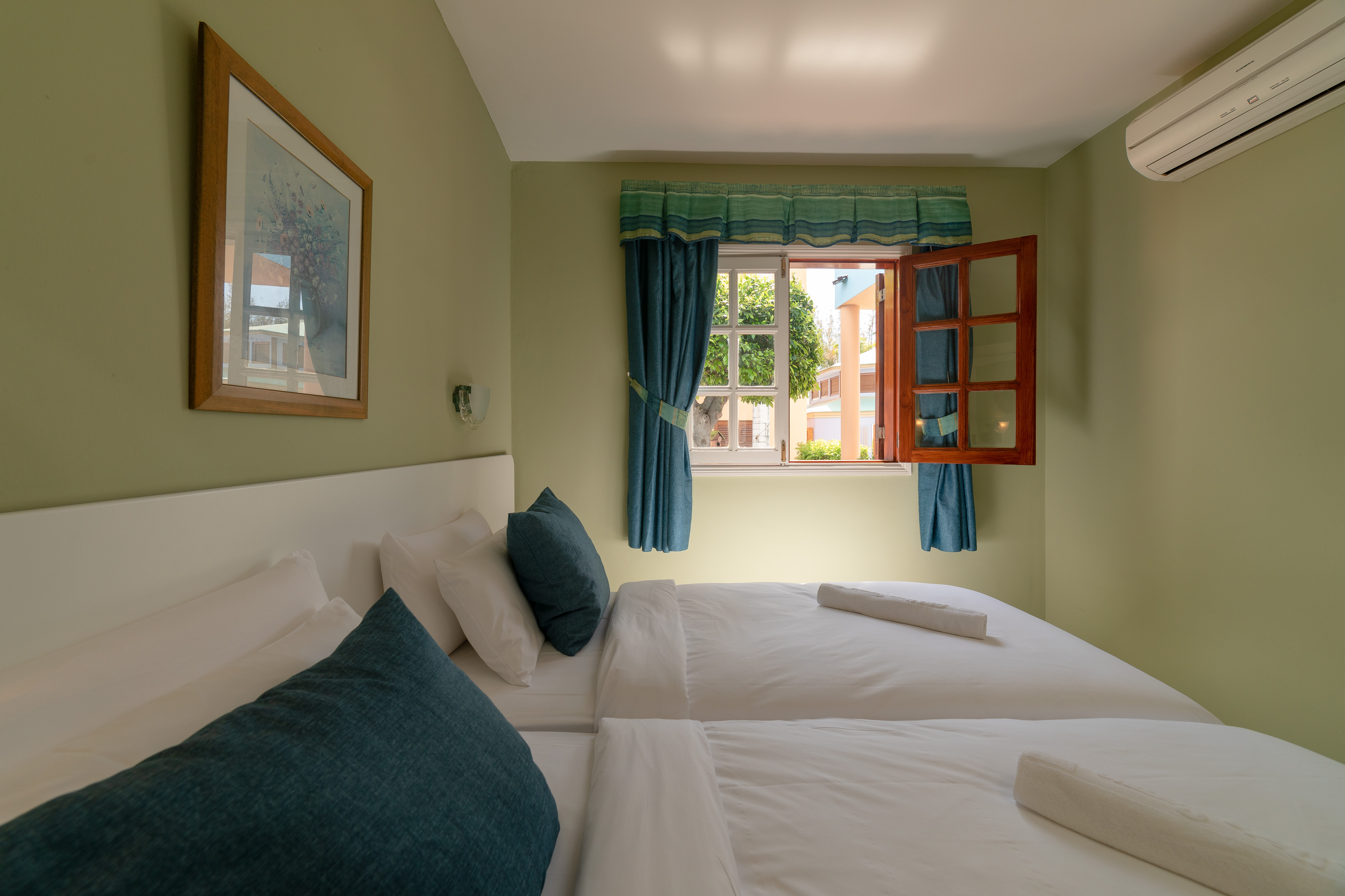 Apartment King Size Bed