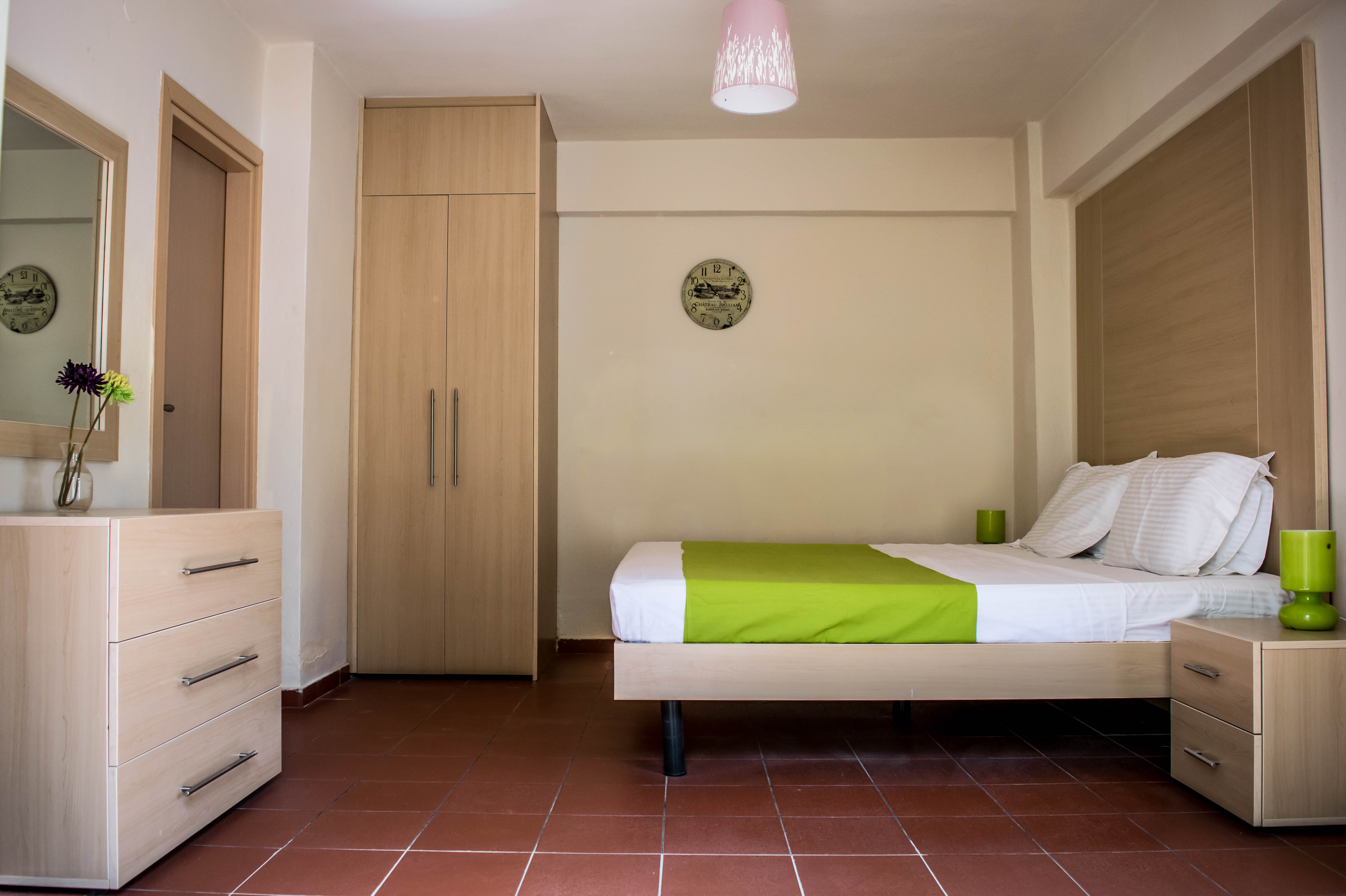 Double or Twin Standard