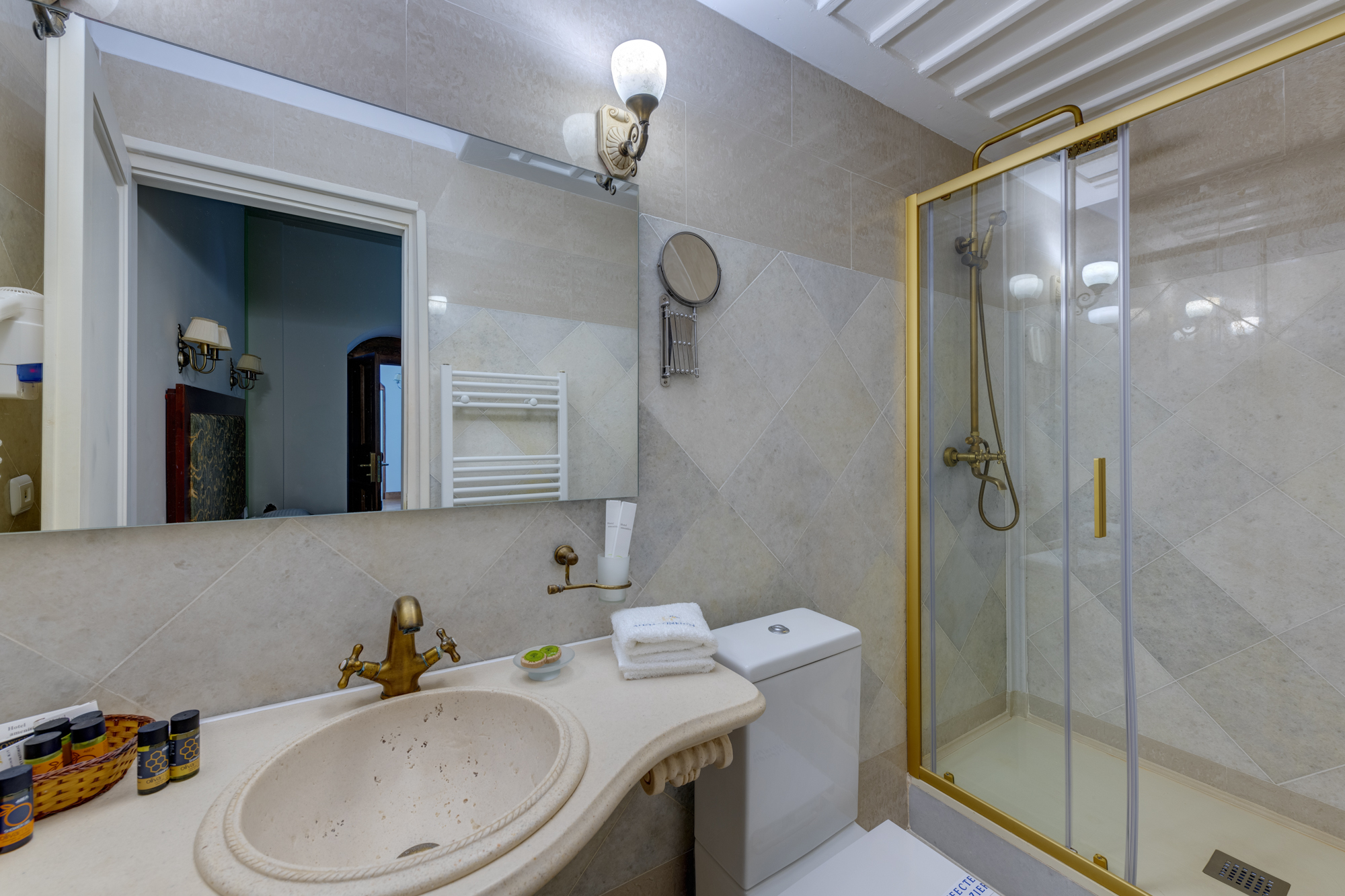 Junior Suite Standard