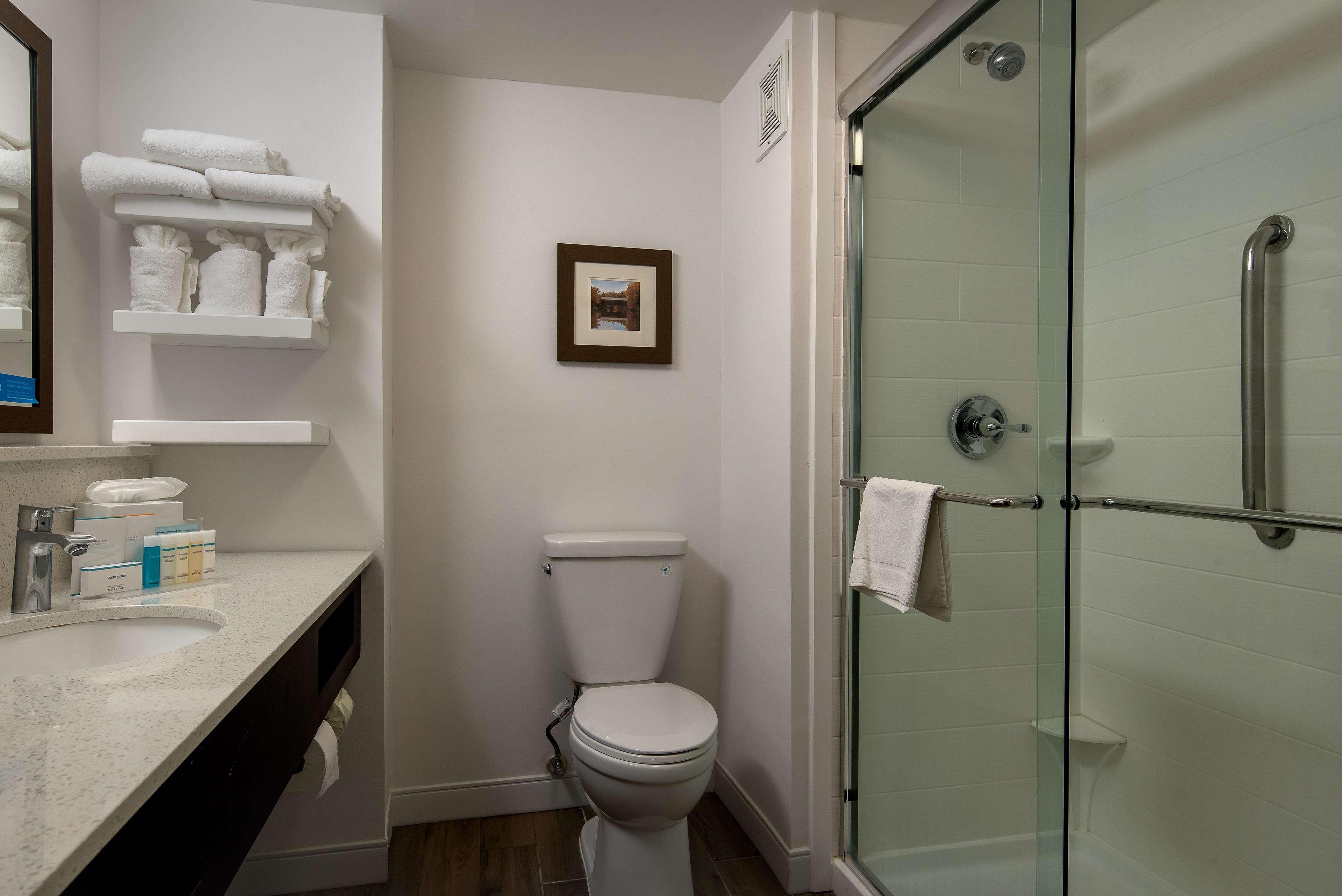 Double Two Queen Beds Non Smoking