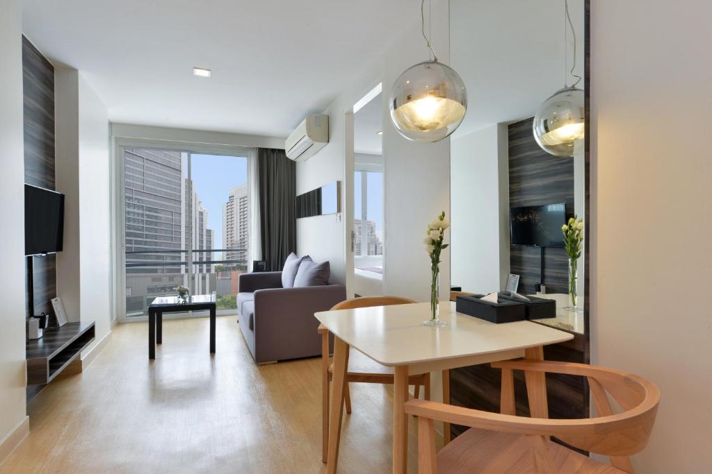 Double or Twin Executive