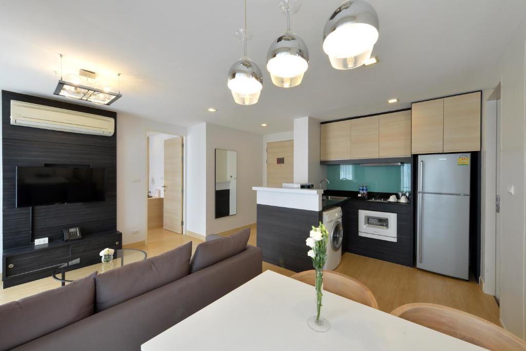 Family Room Executive