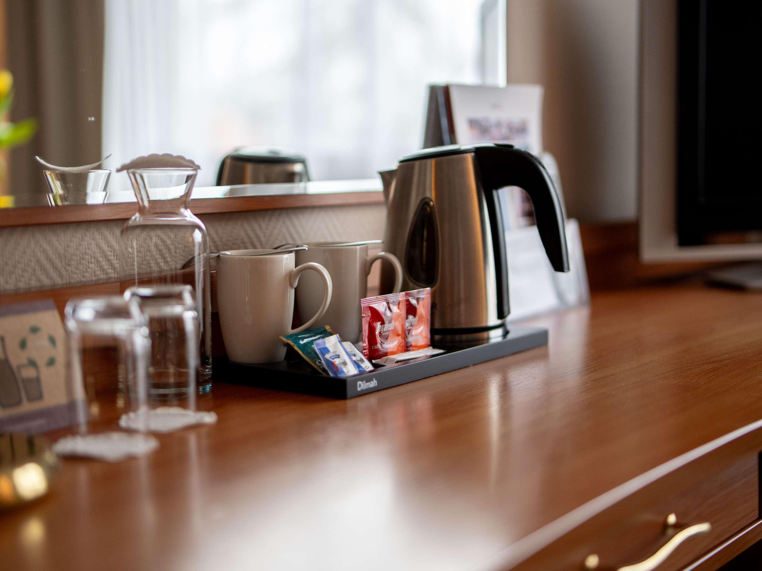 Double Queen Size Bed