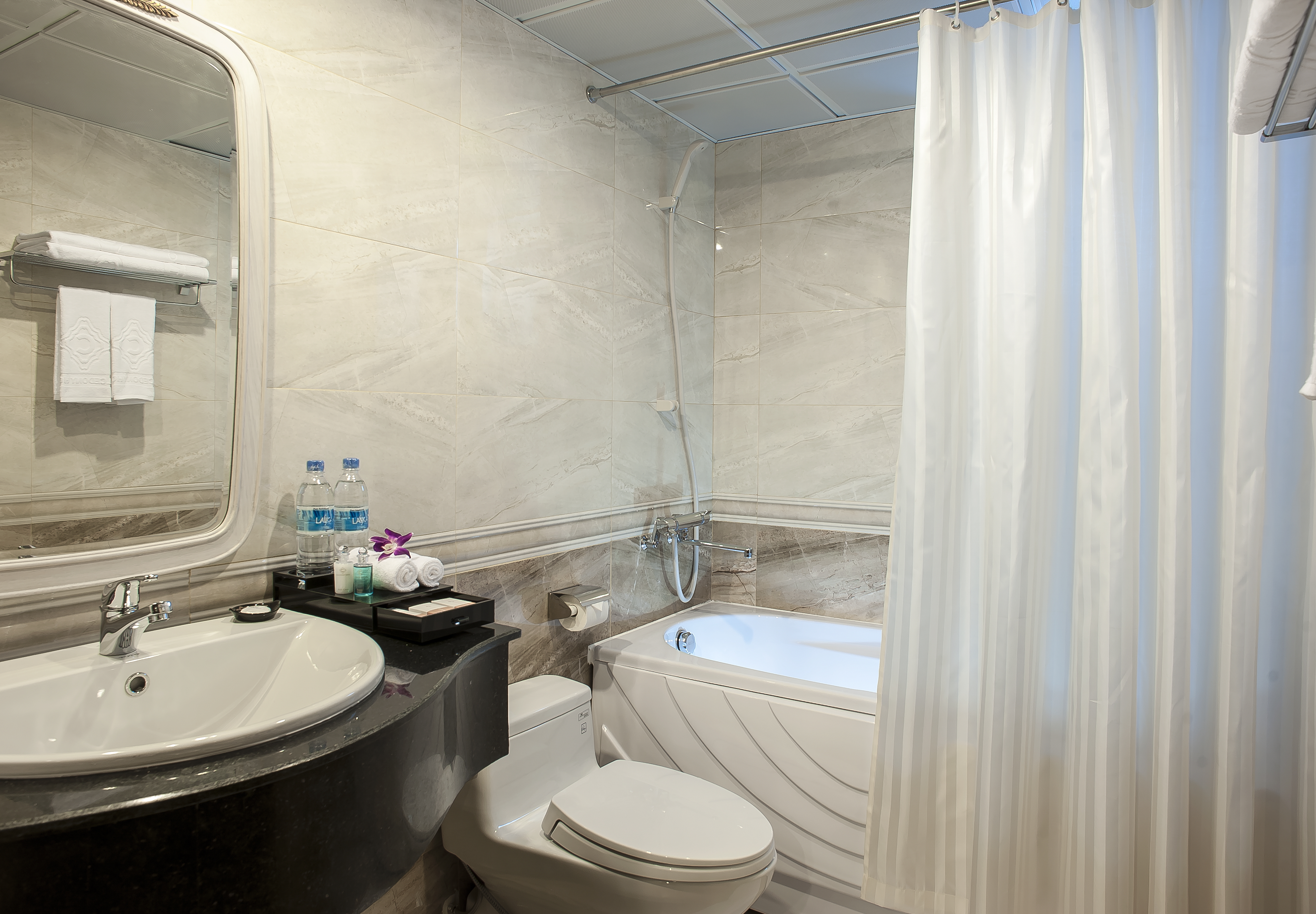 Family Room King Size Bed