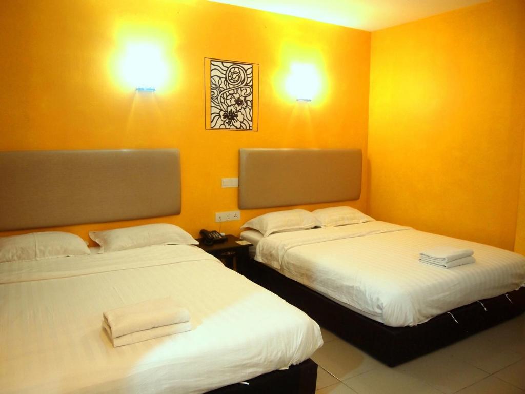 Family Room Deluxe Queen Bed