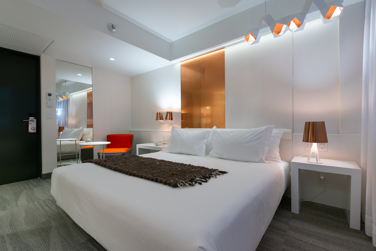 Single Superior King Bed