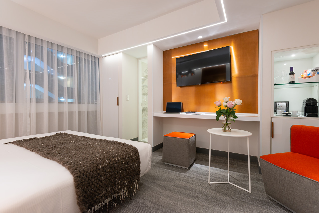 Single Superior King Bed